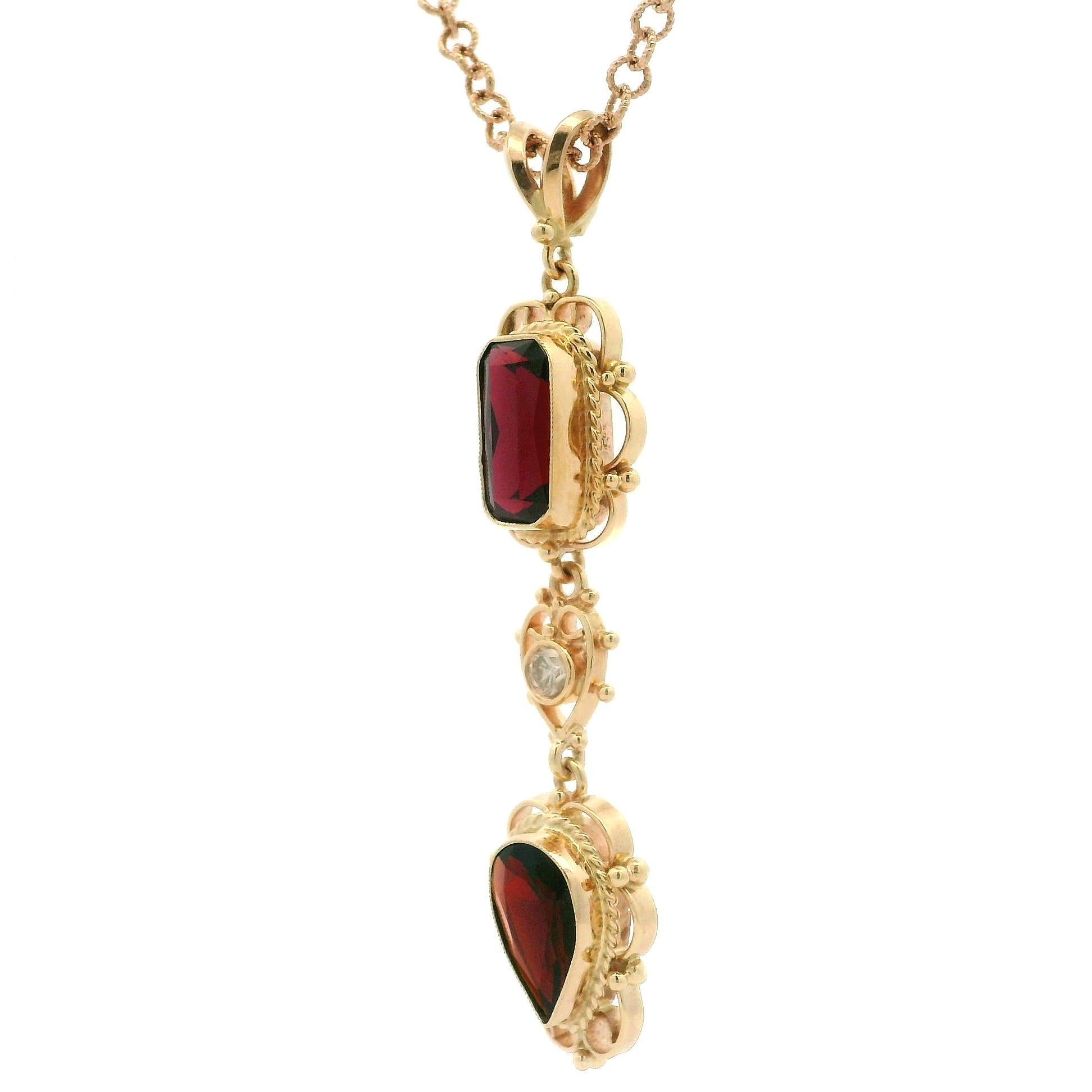 Pendentif Lavalier en or jaune 14k grenat et diamant Chaîne en or rose 14k en vente 1