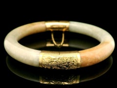 Vintage 14k Yellow Gold GIA Arc Jade Hand Engraved Hinged Bangle Bracelet
