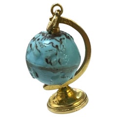 Vintage 14K Yellow Gold Globe Charm – Exquisite Miniature