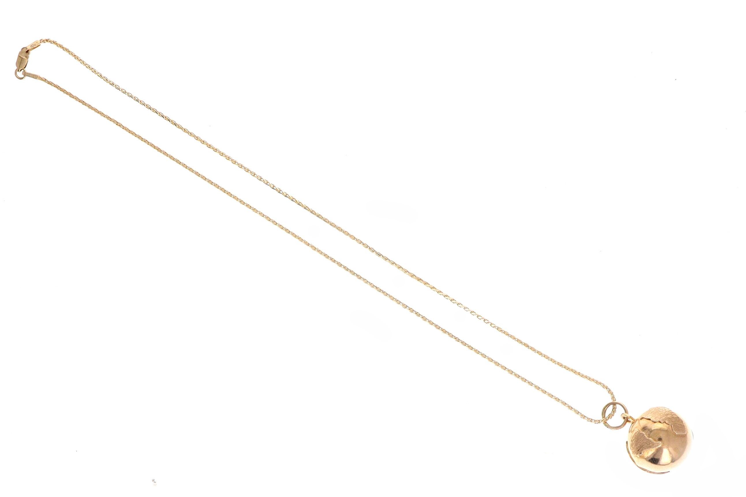 gold globe pendant necklace