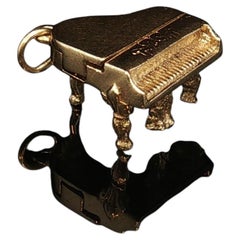 Vintage 14K Yellow Gold Grand Piano Charm Pendant Opening Lid 3D 4.7g