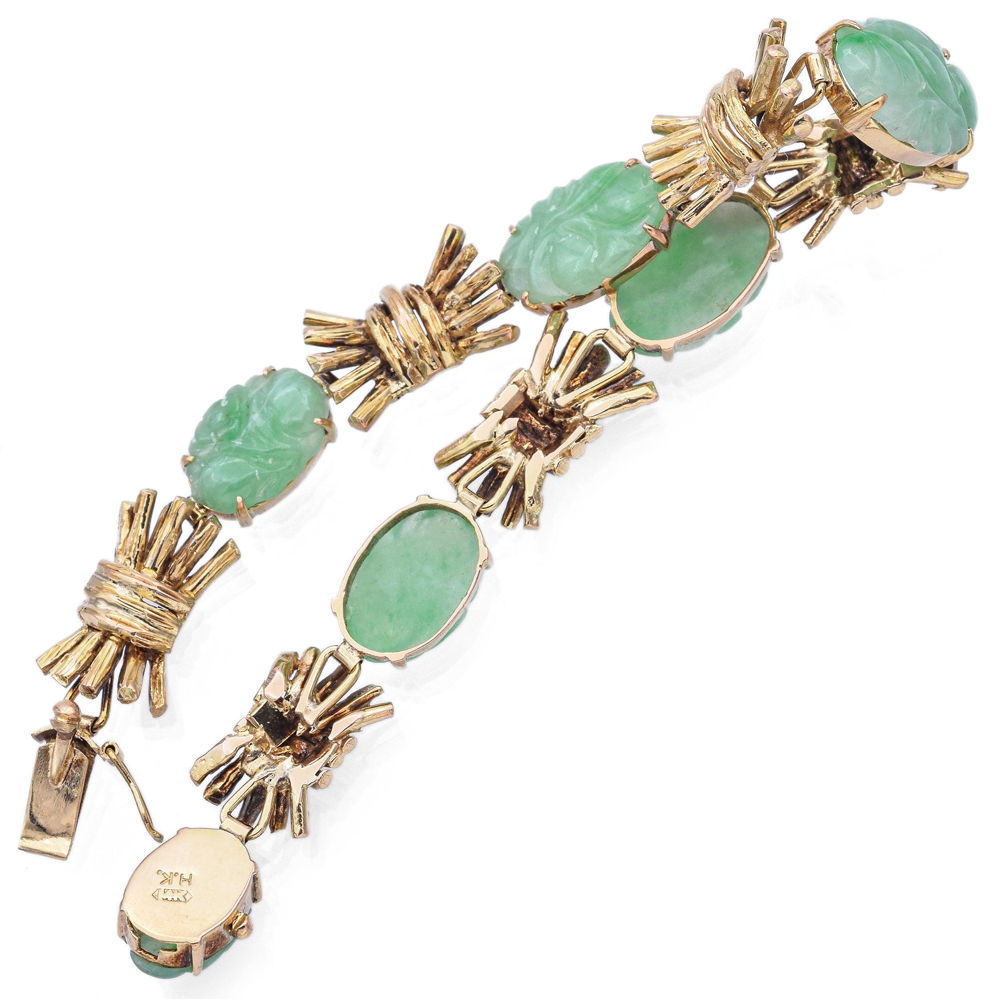 Donna Bracciale vintage in oro giallo 14K con giada verde intagliata e cabochon ovale A Link in vendita