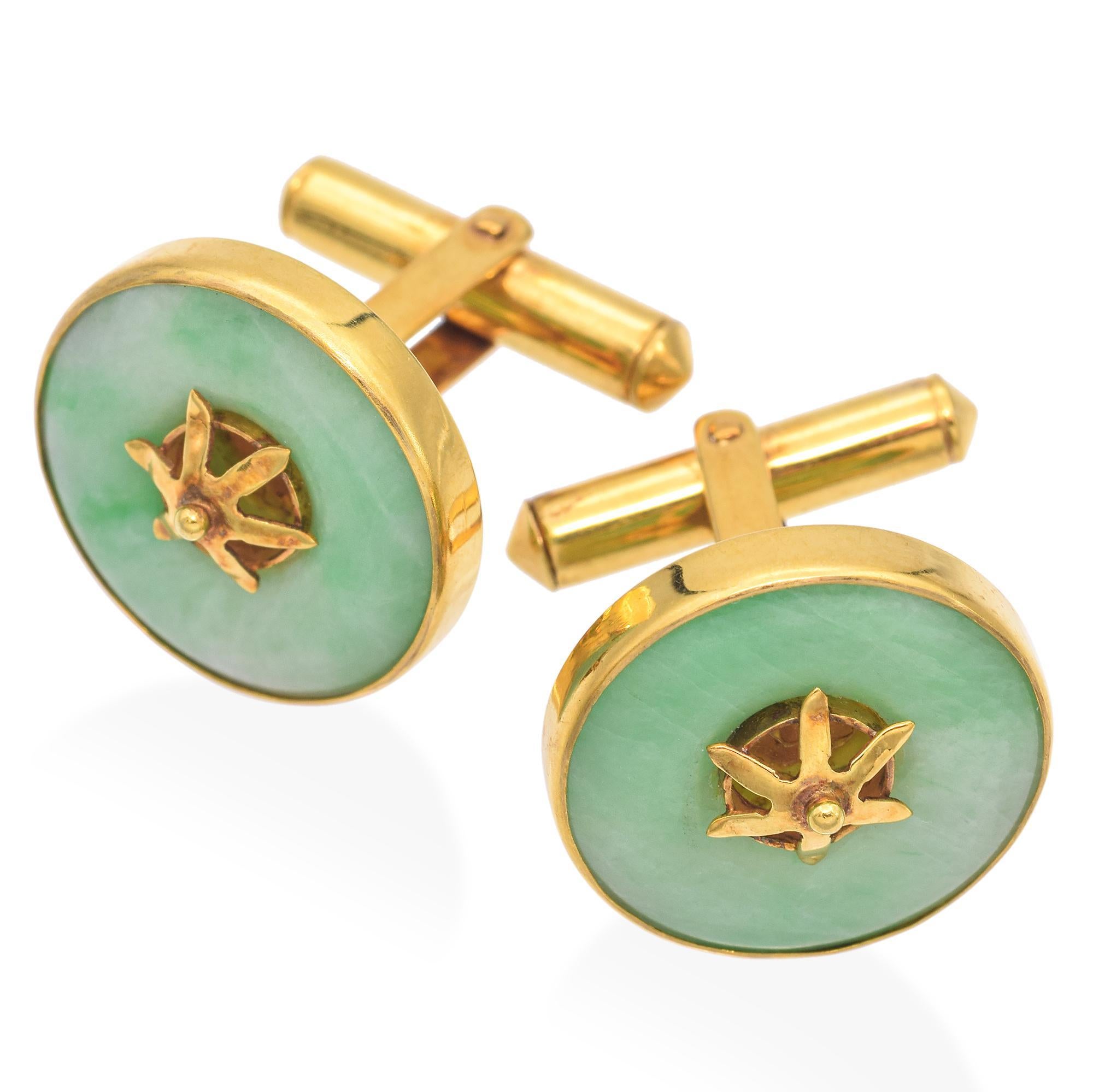 Uncut Vintage 14K Yellow Gold Green Jade Disc Round Cufflinks For Sale