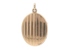 Vintage 14k Yellow Gold Grooved Detailed Large Oval Locket Pendant