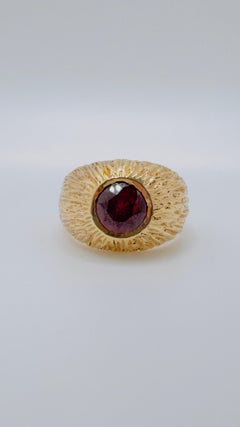 Vintage 14K Yellow Gold Gypsy-Set Rhodolite Garnet Ring, 0.92 ct