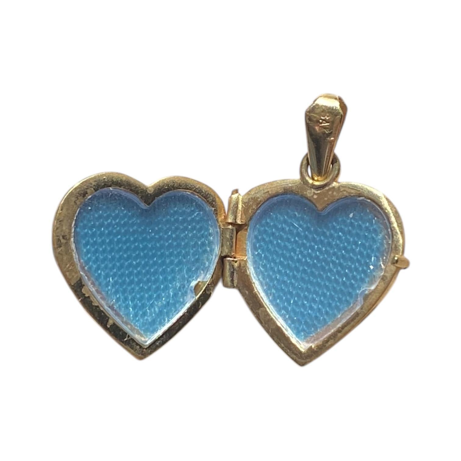 Women's or Men's Vintage 14K Yellow Gold Heart Locket Pendant For Sale