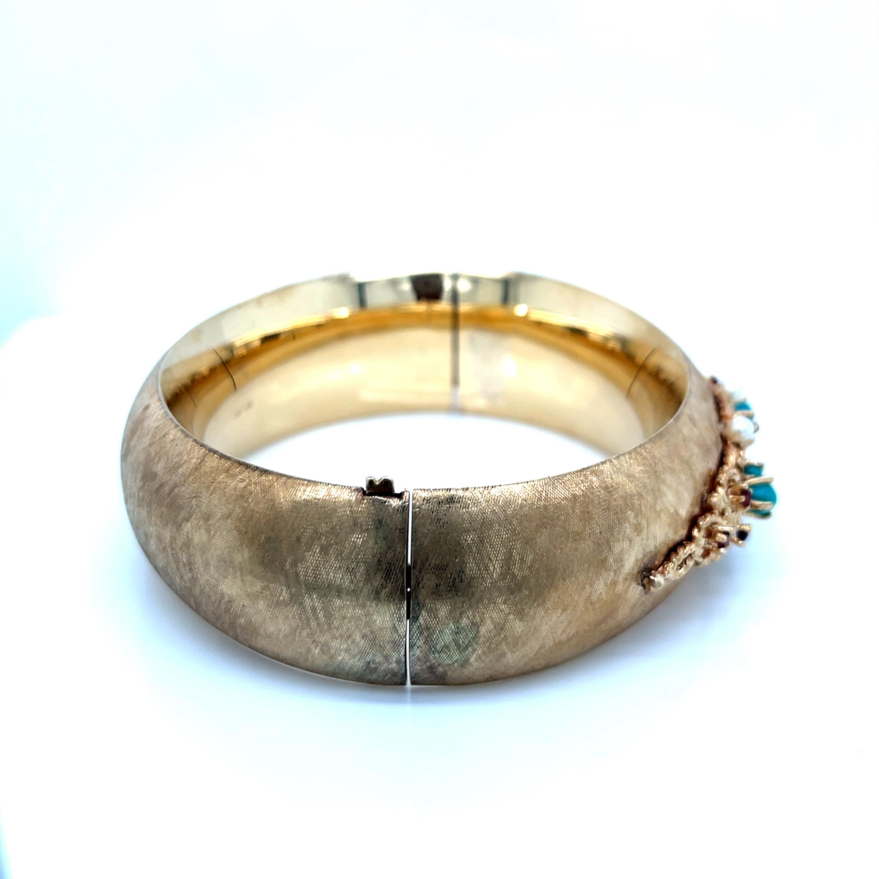 Bracelet jonc lourd vintage en or jaune 14 carats avec turquoise, perles et grenat en vente 3