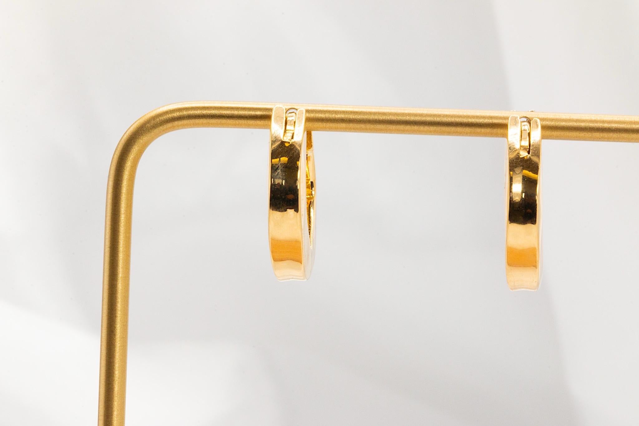 Vintage 14k Yellow Gold Hoop Earrings im Zustand „Gut“ in Houston, TX