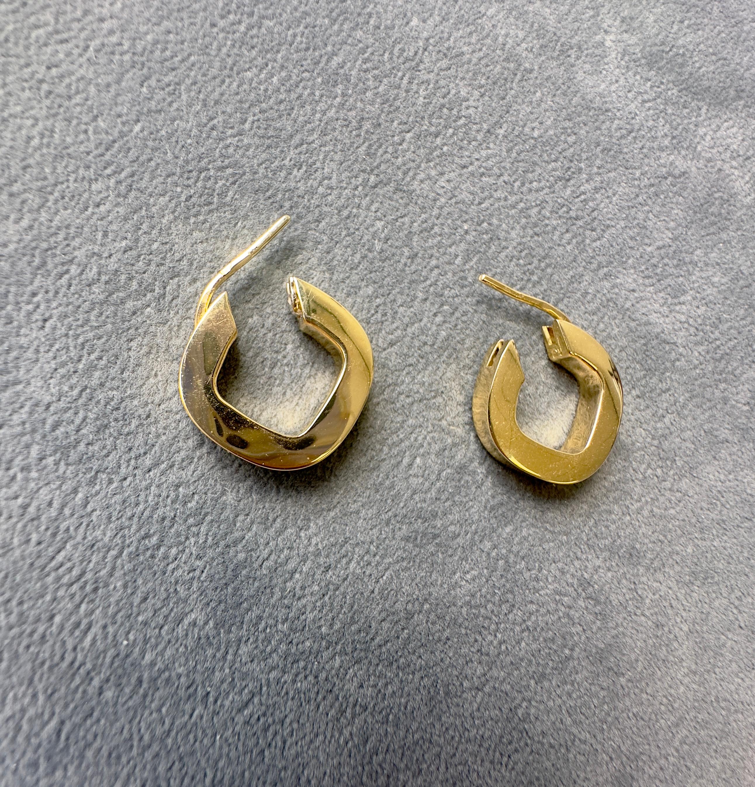 Vintage 14k Yellow Gold Hoop Earrings 3