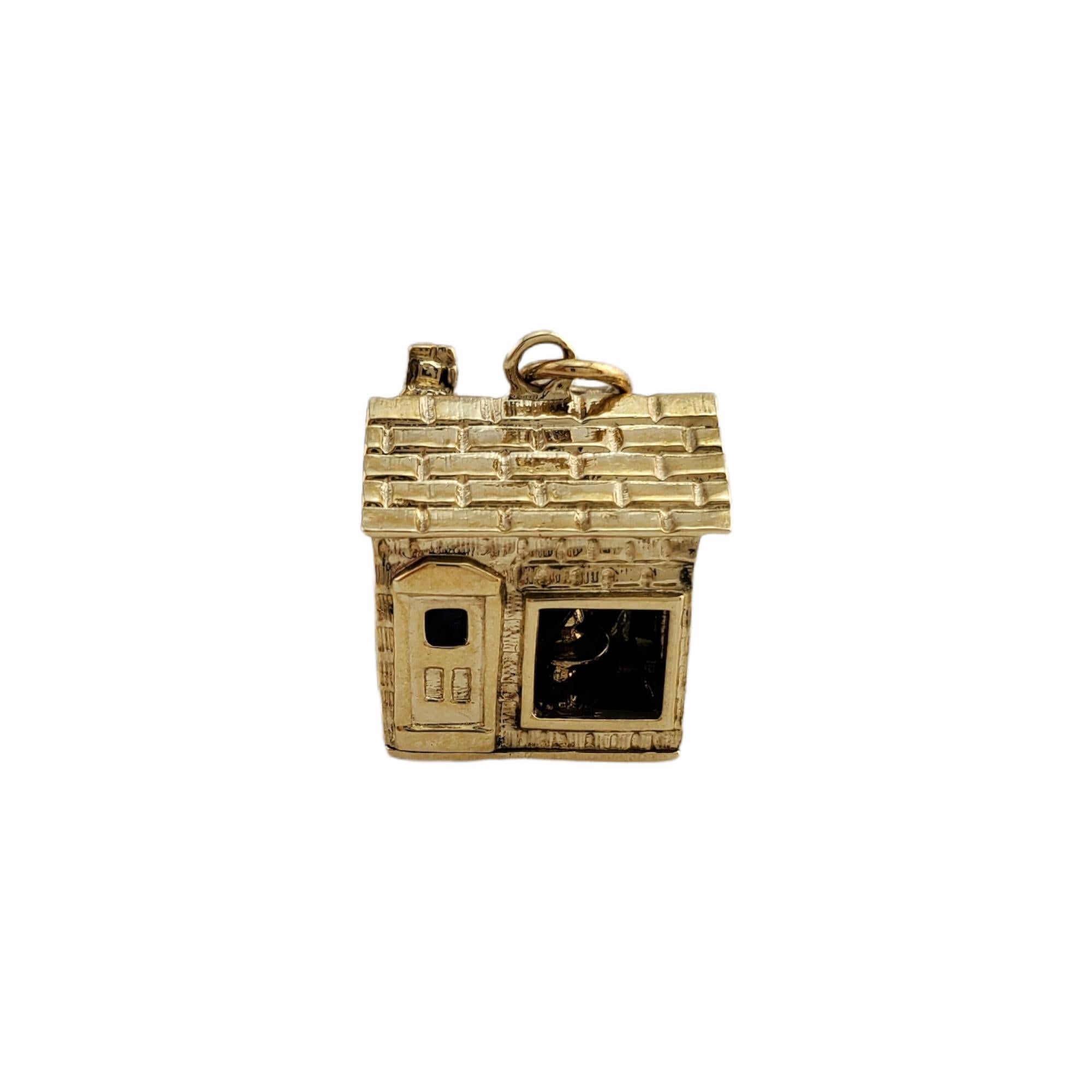 Donna Charm casa d'epoca in oro giallo 14K con figure all'interno #18419