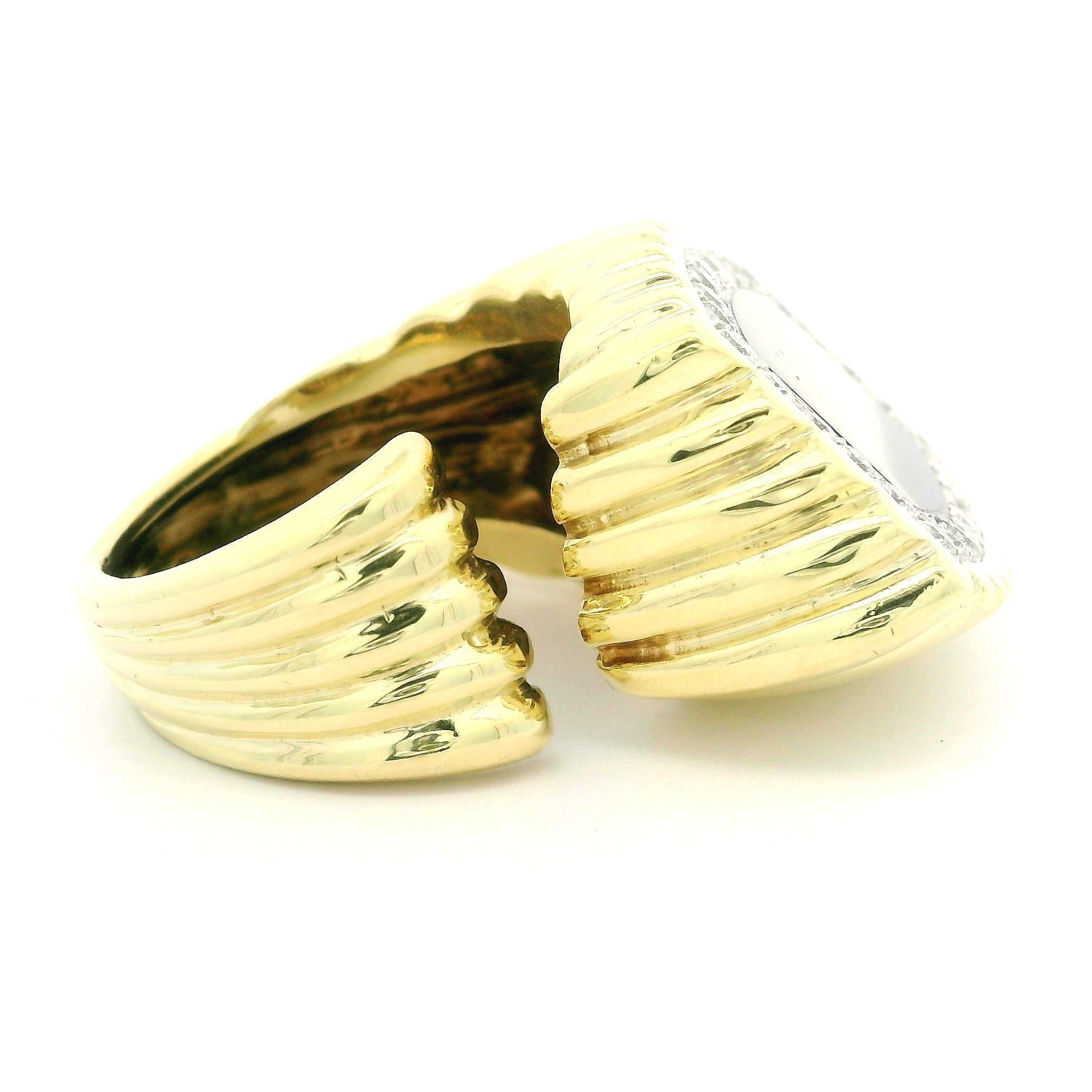 Women's or Men's Vintage 14k Yellow Gold Inlay Onyx & Diamond Grooved Unique Shape Cocktail Ring For Sale