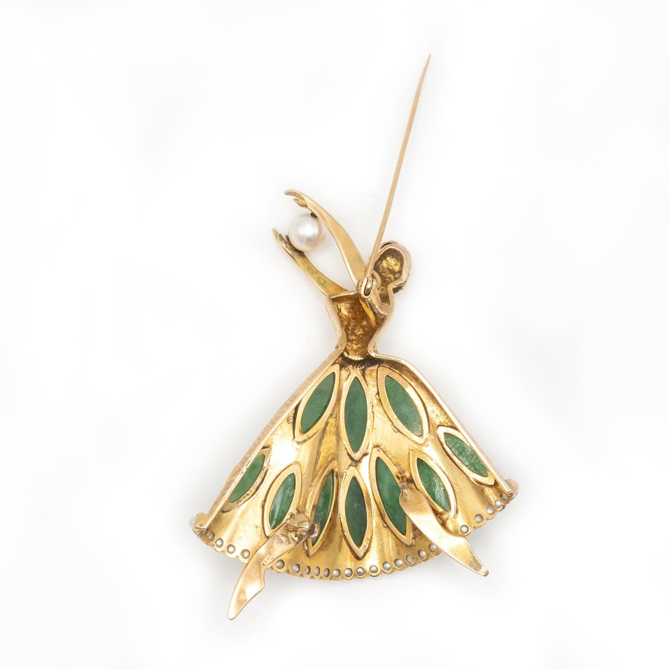 Broche bailarina vintage de oro amarillo de 14 quilates con jade y perlas en venta 3