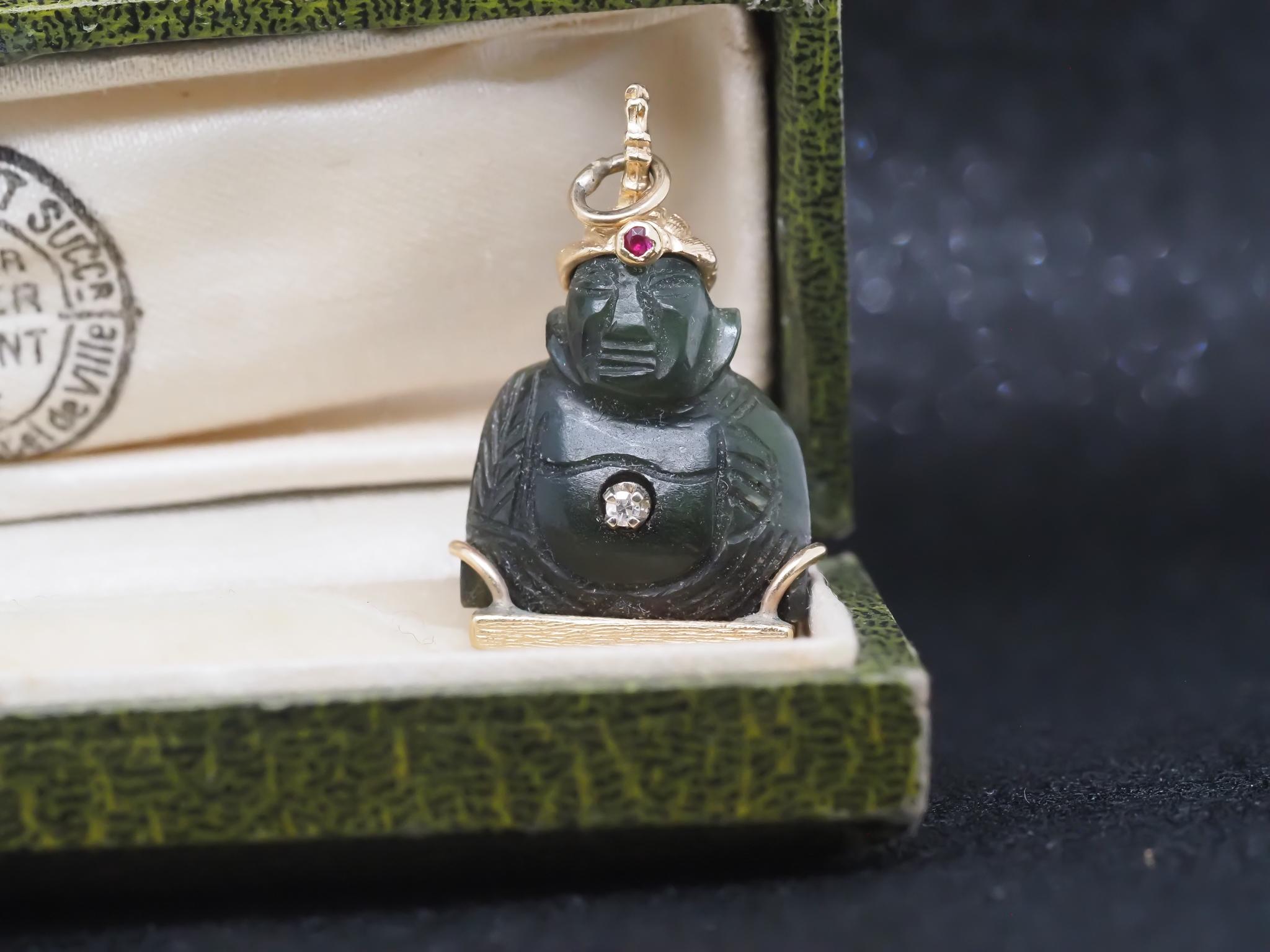 Pendentif Bouddha vintage en or jaune 14 carats avec rubis en vente 3