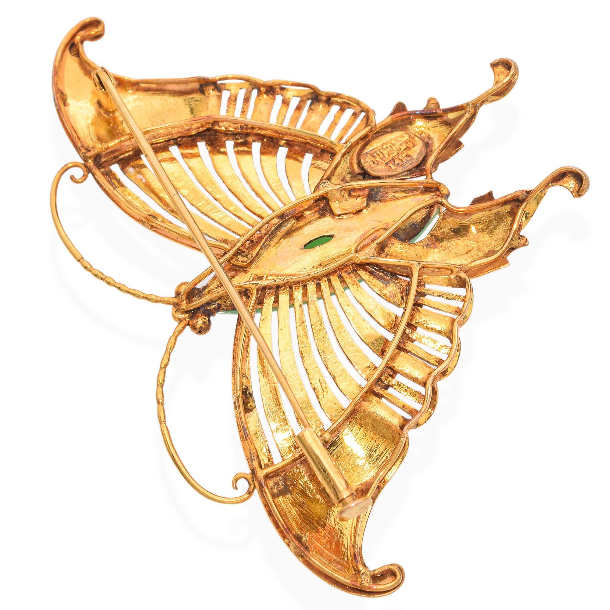 Cabochon Vintage 14K Yellow Gold Jade Butterfly Brooch For Sale