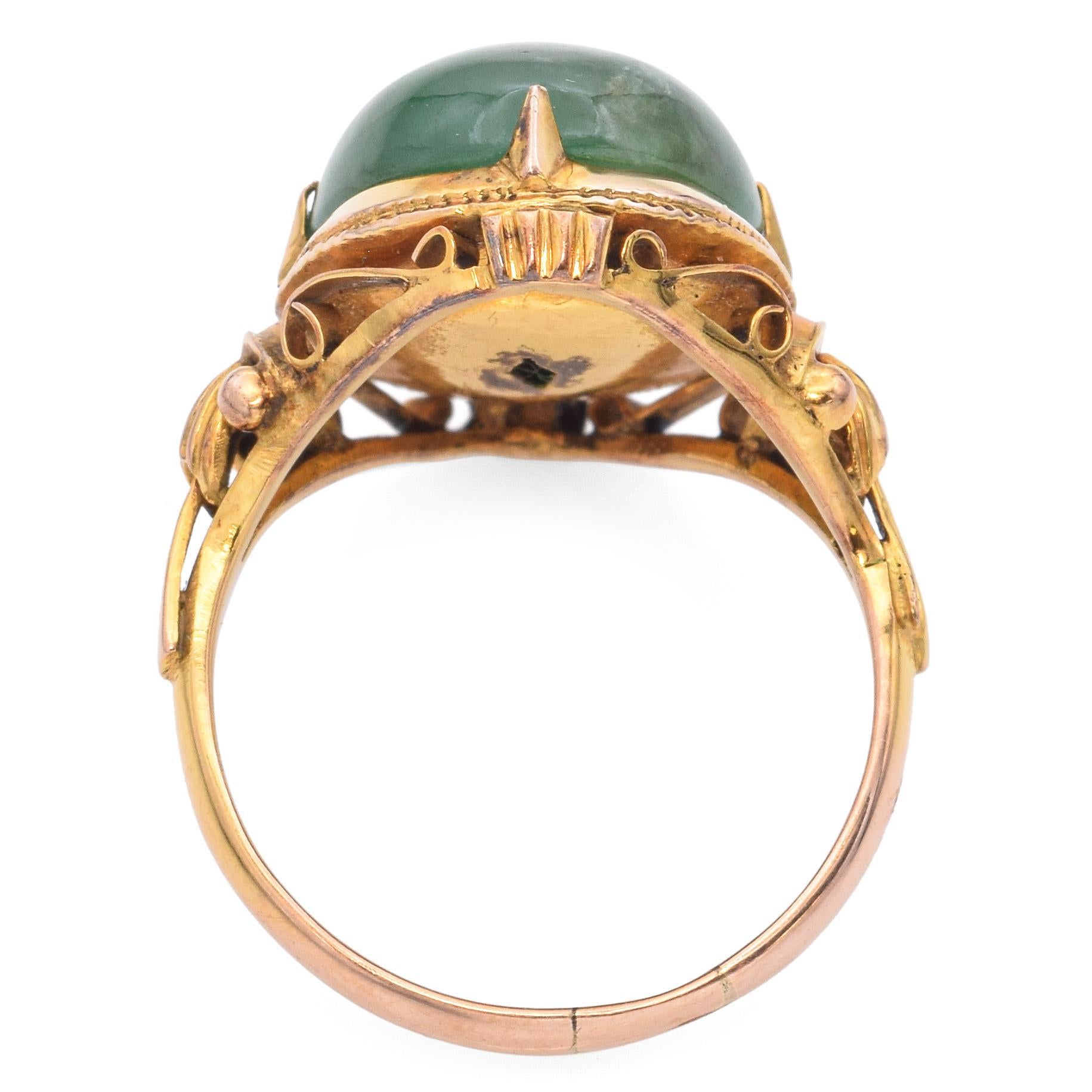 Vintage 14k Yellow Gold Jade Cabochon Ring For Sale 1