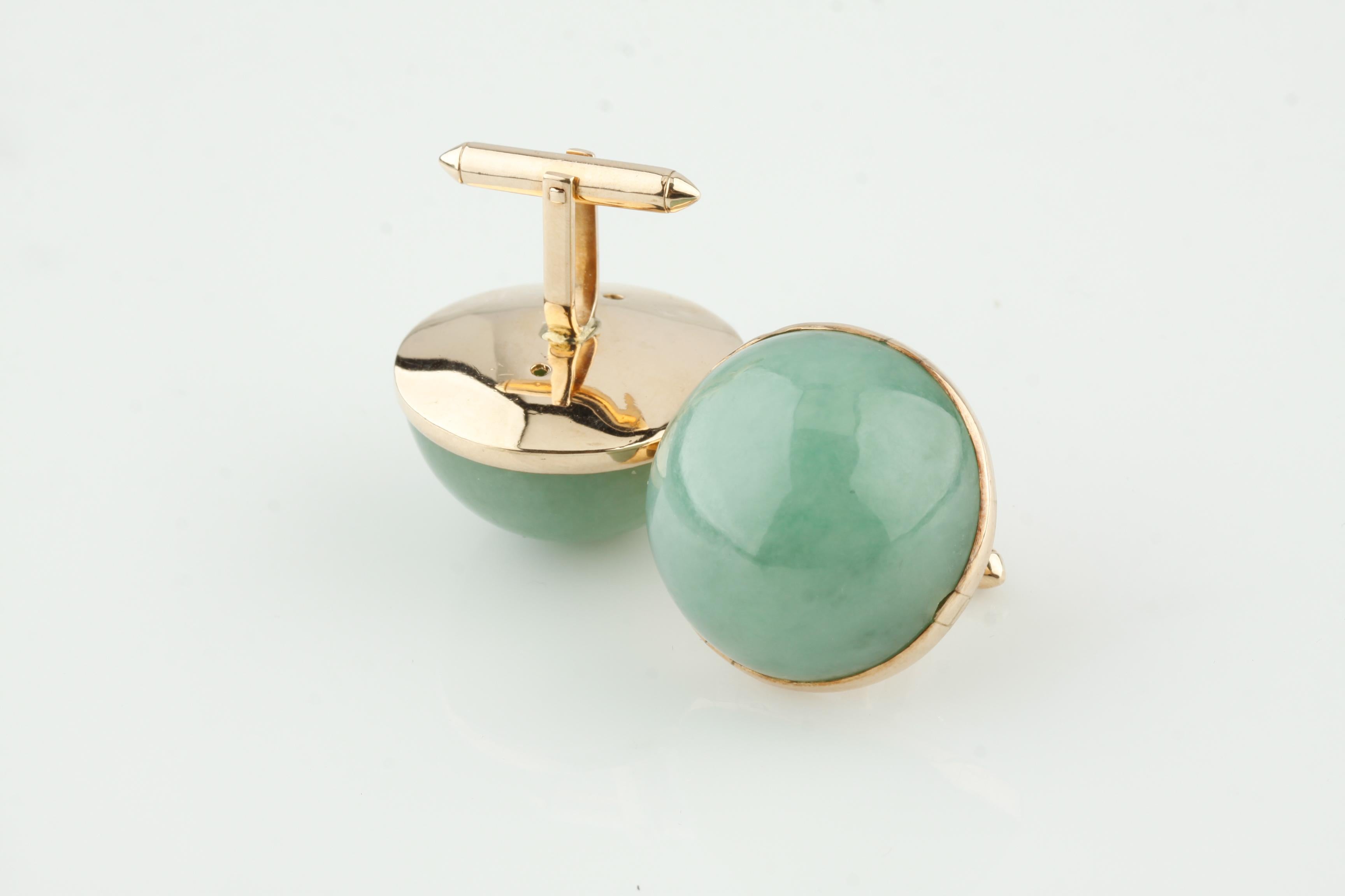 Modern Vintage 14k Yellow Gold Jade 'Over 100 Carat' Cabochon Cufflinks For Sale