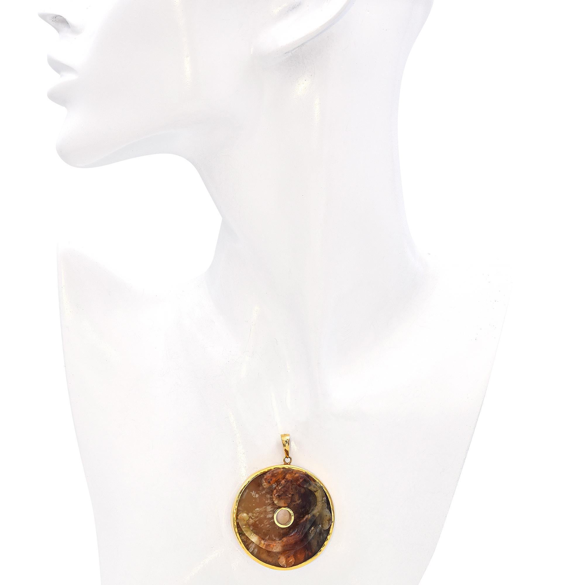 Taille grossière Pendentif vintage en or jaune 14k Jade Tiger en vente