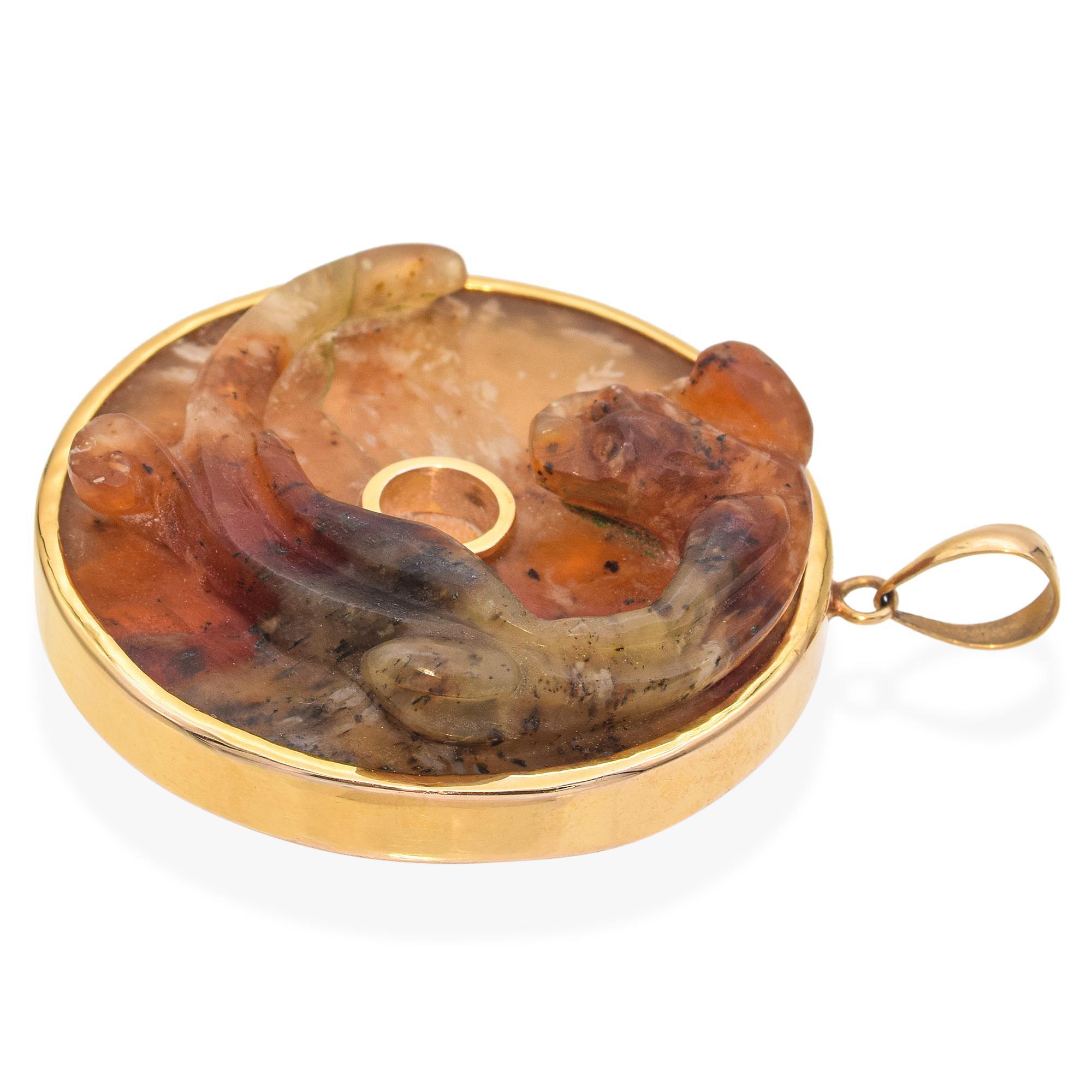 Pendentif vintage en or jaune 14k Jade Tiger en vente 1