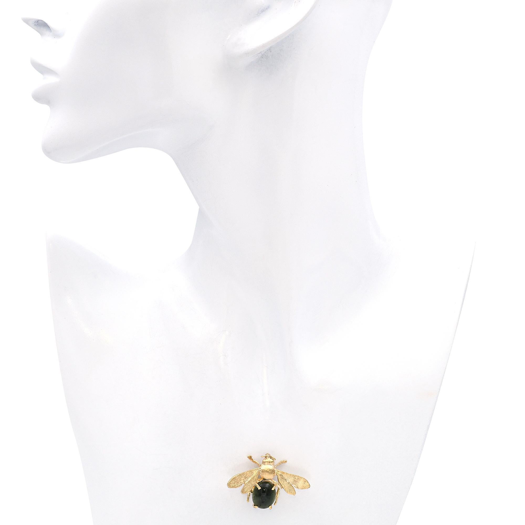 Oval Cut Vintage 14k Yellow Gold Jadeite Bumblebee Brooch For Sale