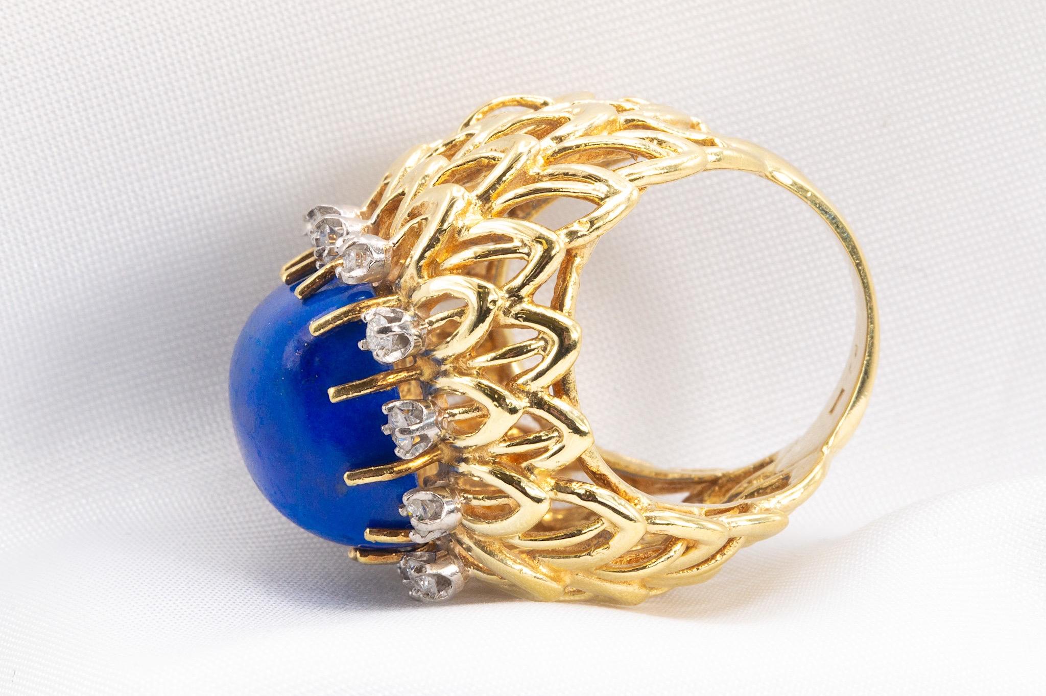 Vintage 14k Yellow Gold Lapis Lazuli and Diamond Ring In Good Condition For Sale In Houston, TX
