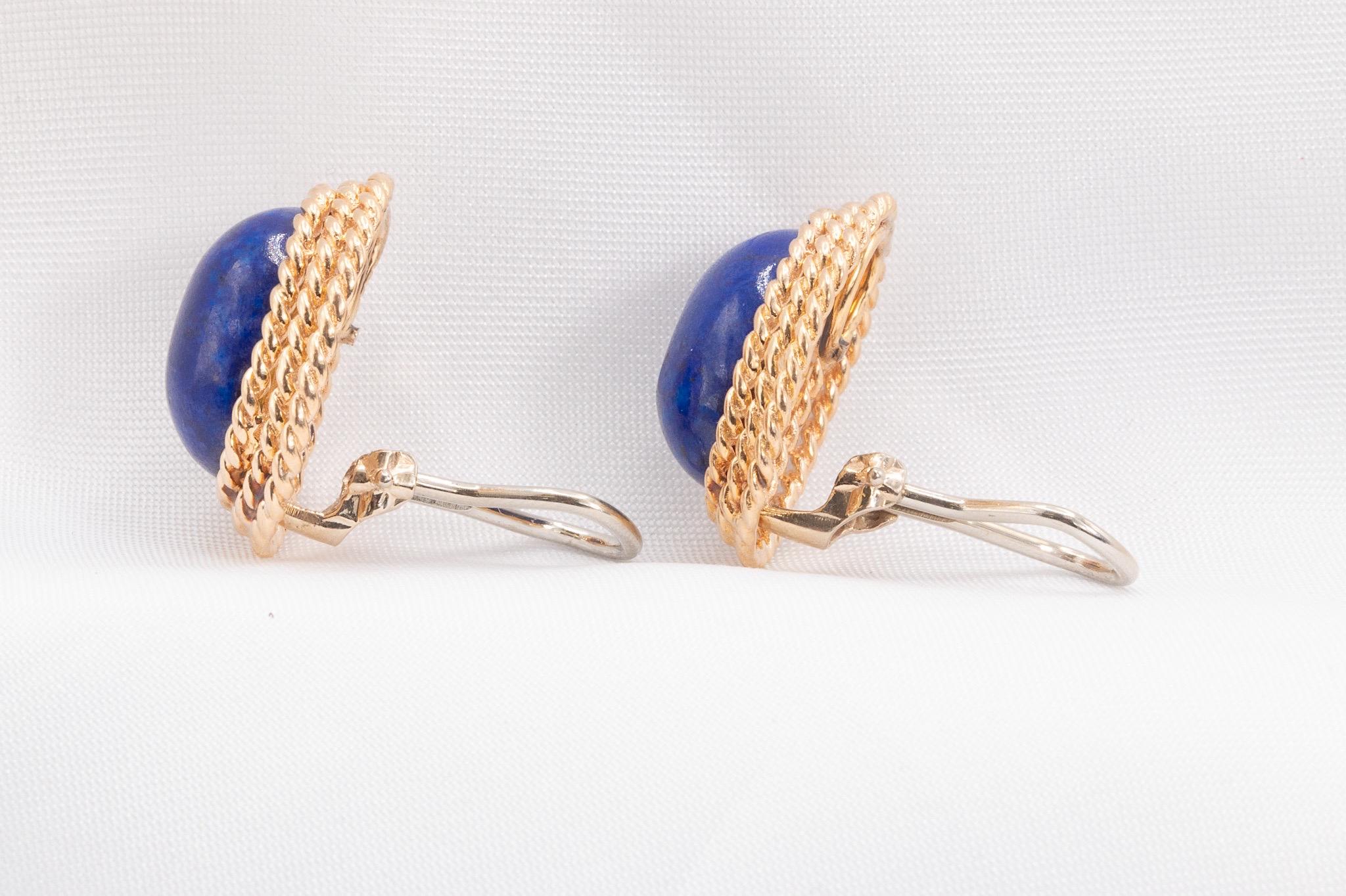 Pendientes vintage de oro amarillo de 14k Lapislázuli Cabujón en venta