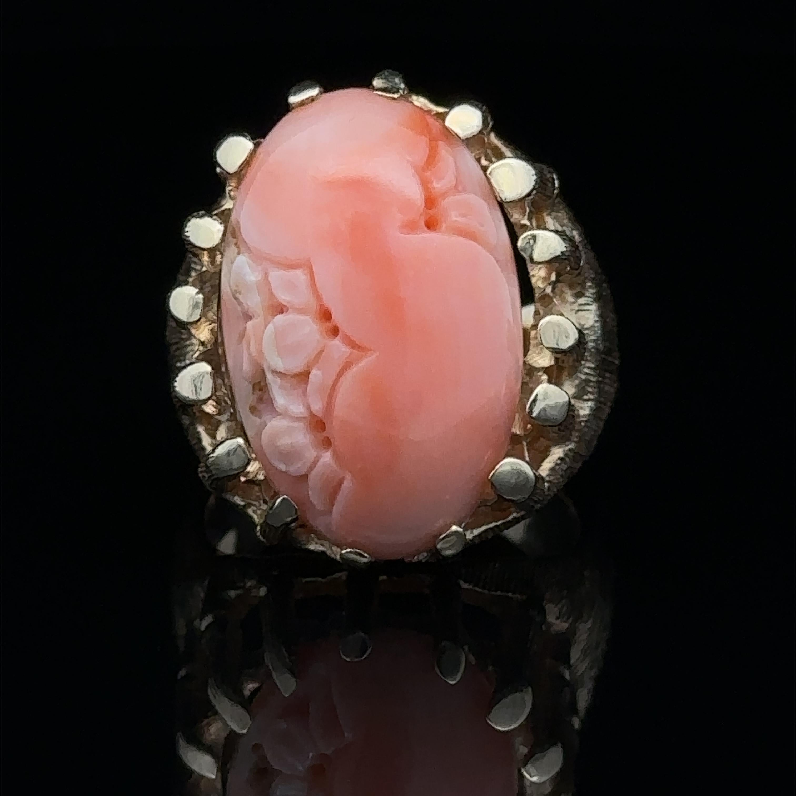 Vintage 14k Yellow Gold Large Carved Coral Cabochon Handmade Cocktail Ring For Sale 2