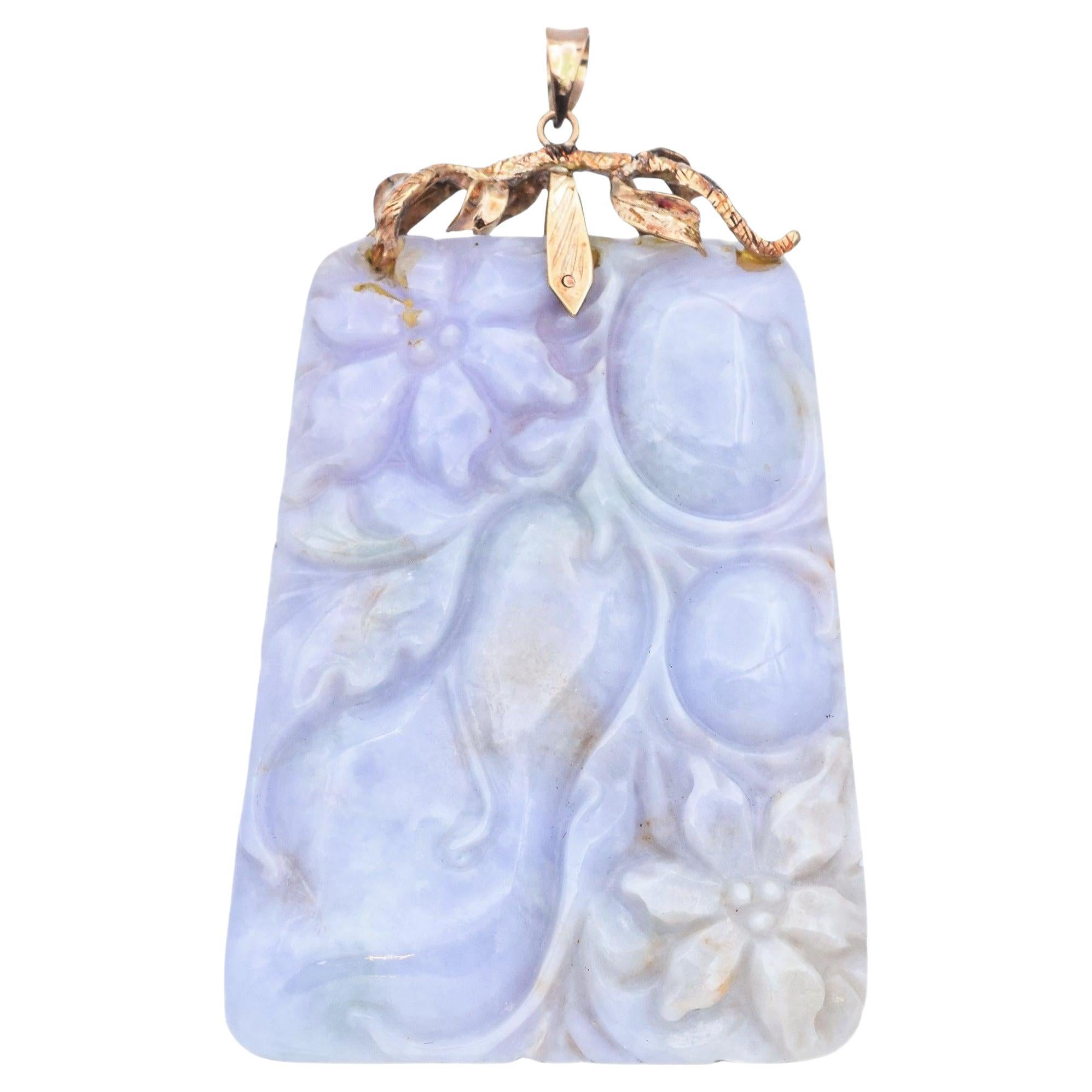 Vintage 14k Yellow Gold Lavender Jade Carved Squash Fruit Extra Large Pendant For Sale