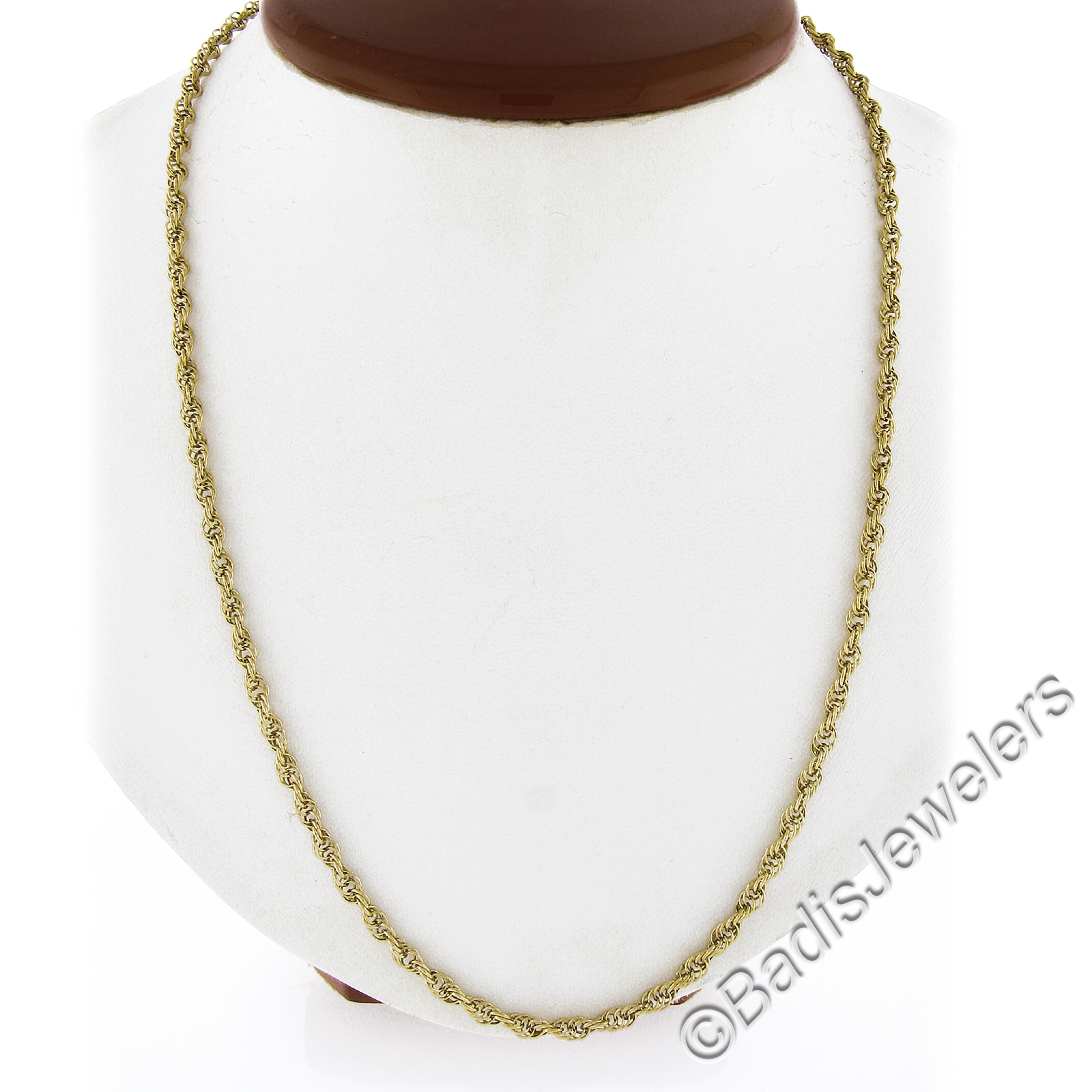 Donna Collana lunga in oro giallo 14k da 30