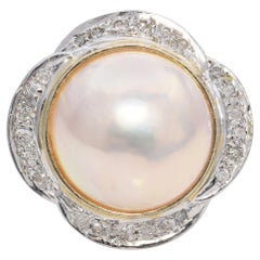 Vintage 14K Yellow Gold Mabe Pearl & Diamond Cocktail Ring