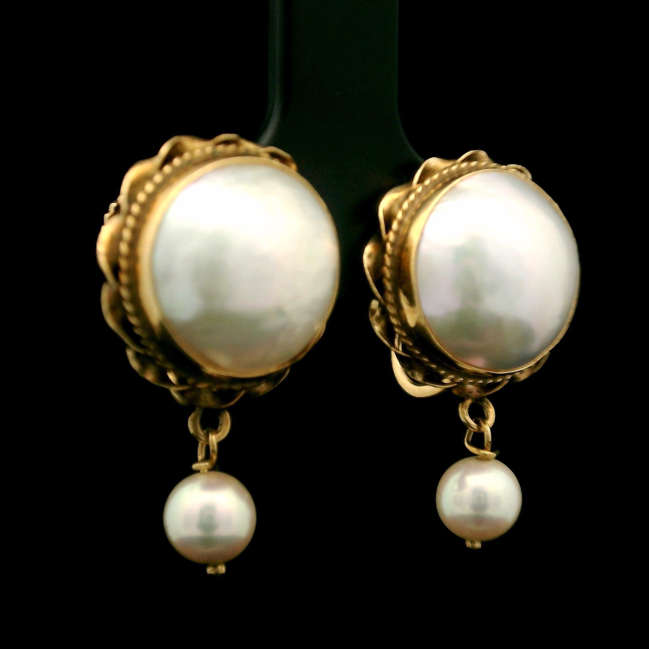 Vintage 14k Yellow Gold Made & Cultured Pearl Dangle Drop Screw Back Earrings In Good Condition In Montclair, NJ