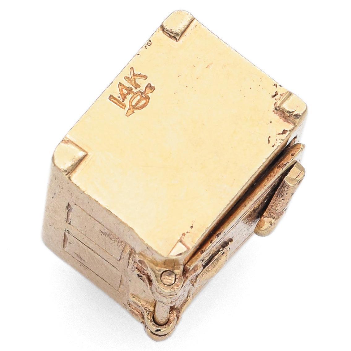 Pendentif en or jaune 14k avec breloque de coffre-fort mobile Vintage en vente 1