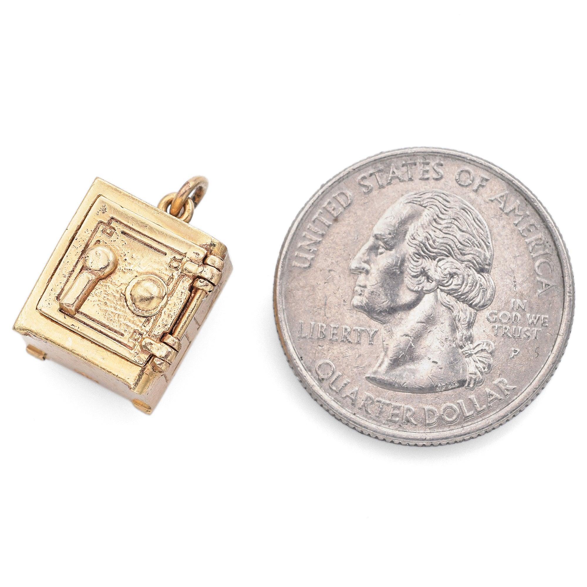 Pendentif en or jaune 14k avec breloque de coffre-fort mobile Vintage en vente 5