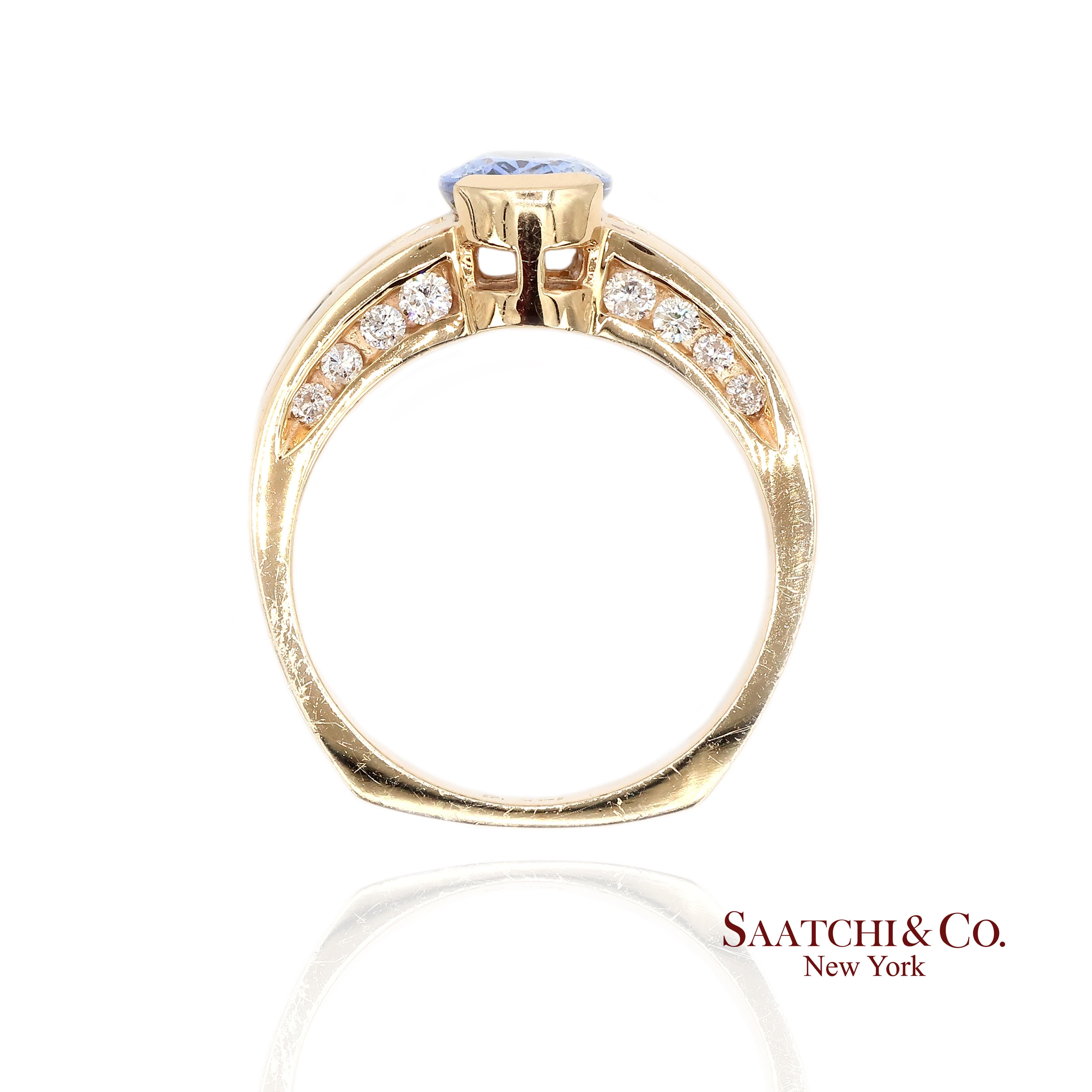 Bague Vintage en or jaune 14K saphir bleu naturel et diamant en vente 2
