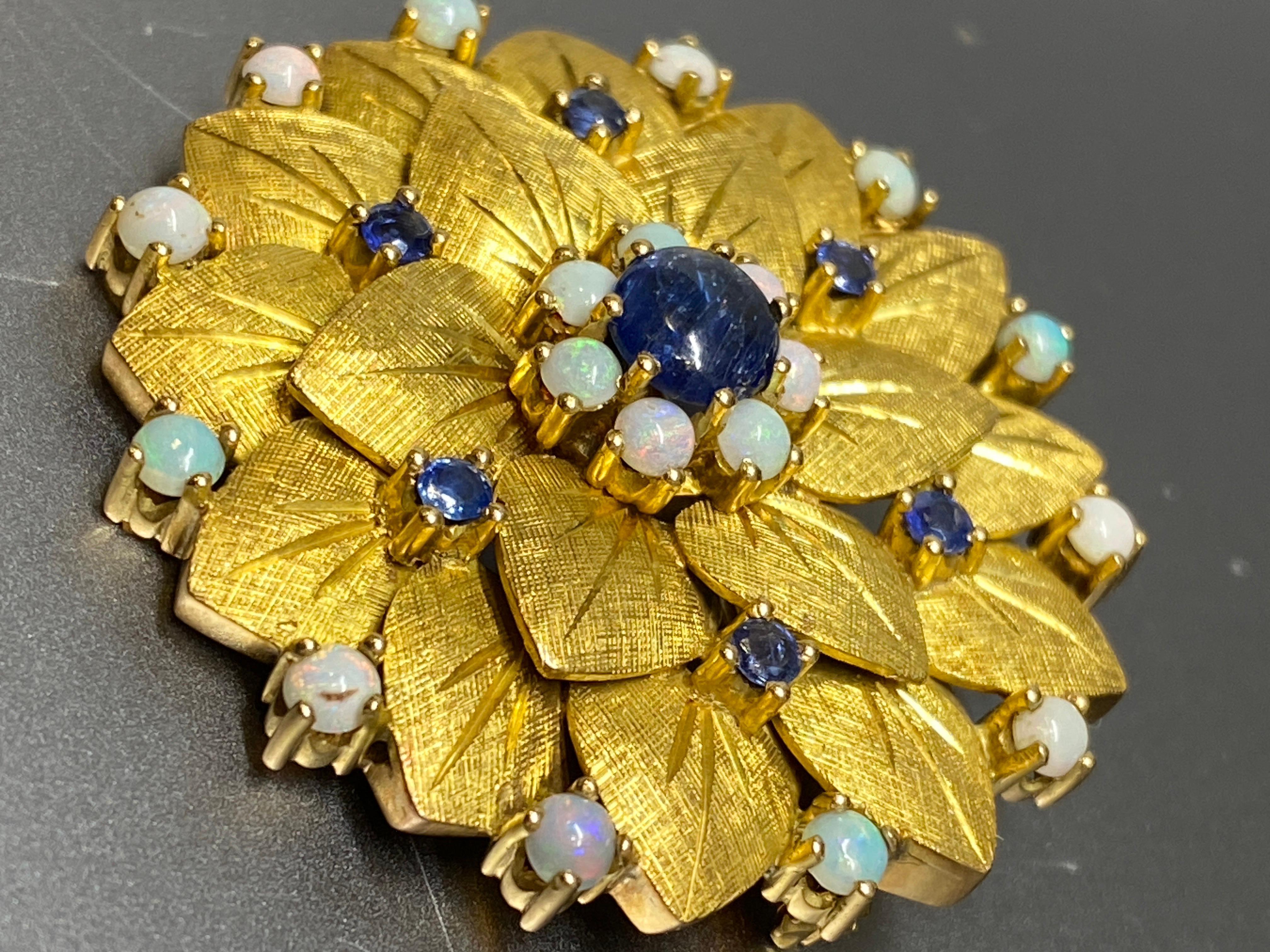 Vintage 14k Yellow Gold Natural Blue Sapphire Cabochon & Opal Flower Brooch For Sale 5