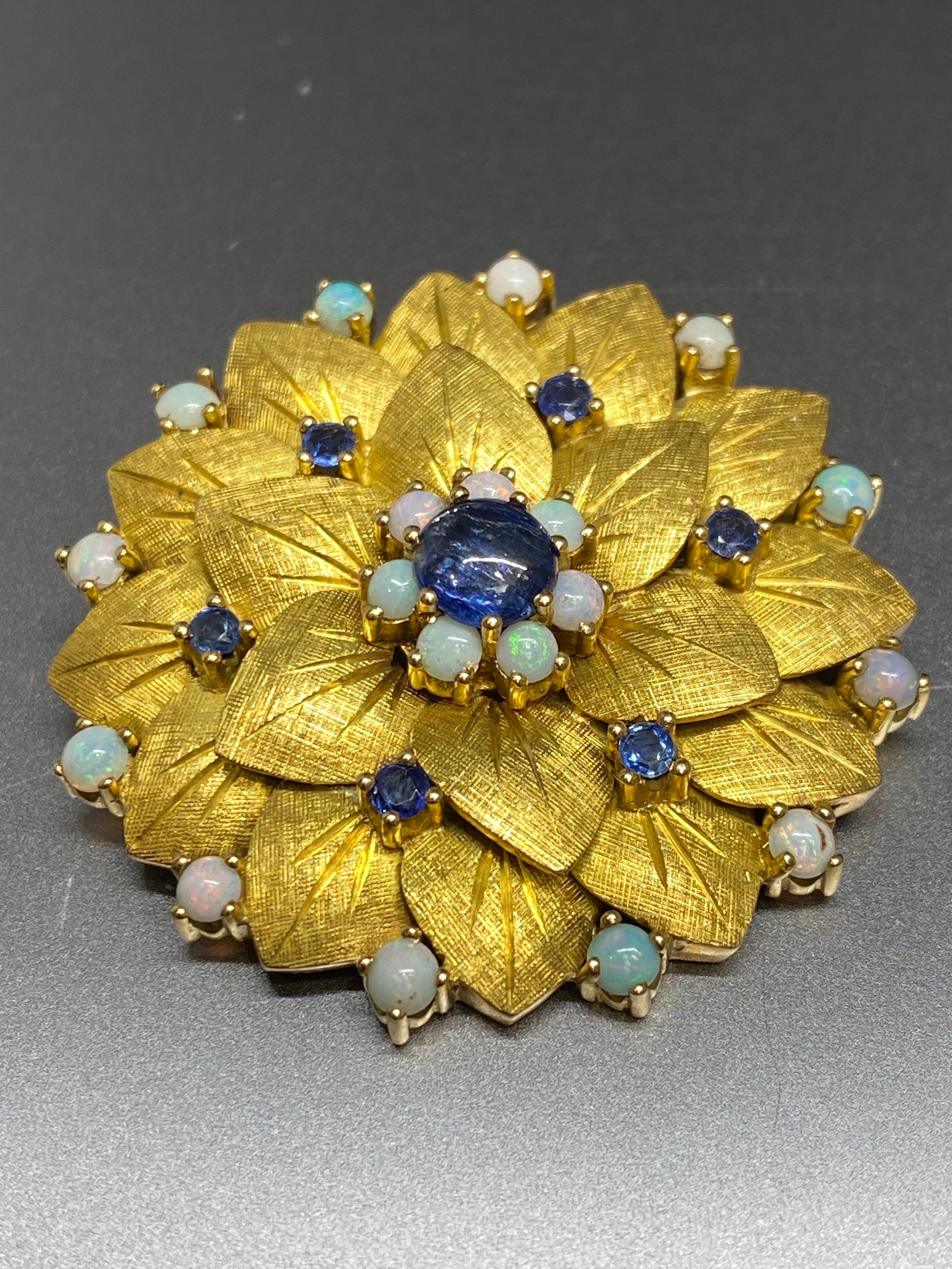 Vintage 14k Yellow Gold Natural Blue Sapphire Cabochon & Opal Flower Brooch For Sale 1