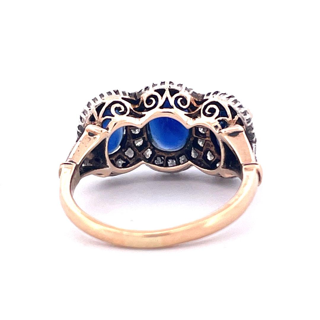 Vintage 14k Yellow Gold Natural Sapphire Ring In Excellent Condition For Sale In New York, NY