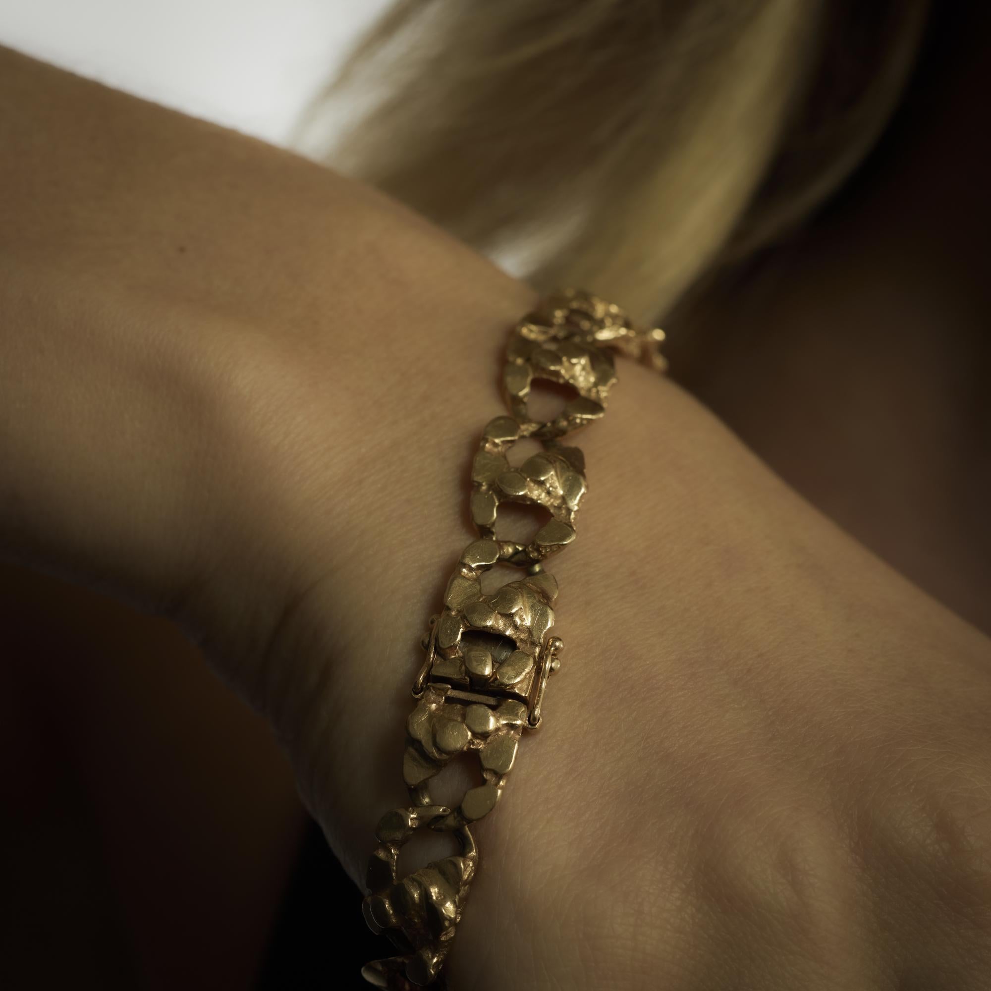 Women's Vintage 14k yellow gold nugget bracelet For Sale
