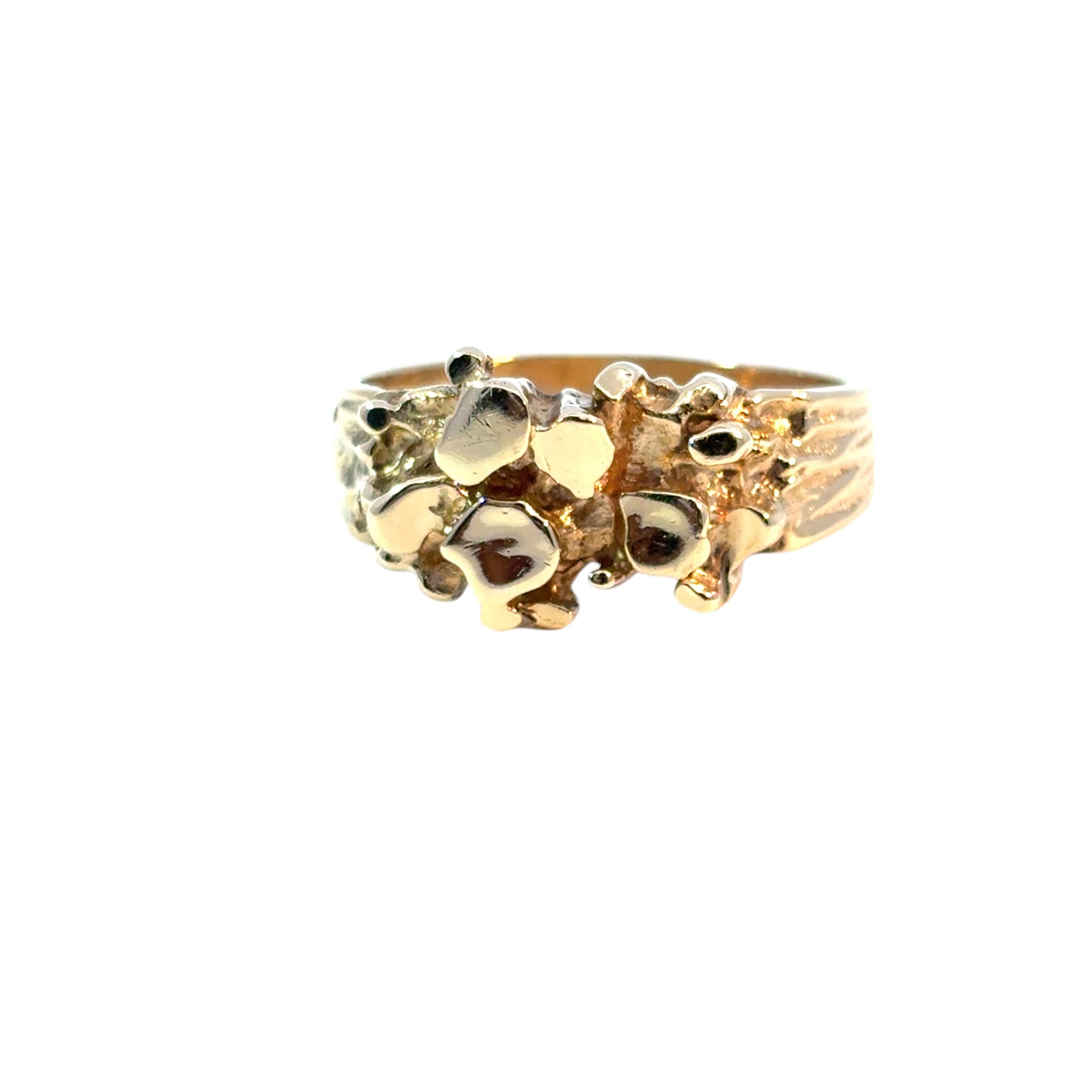 Vintage 14k Yellow Gold Nugget Ring In Excellent Condition For Sale In Boca Raton, FL
