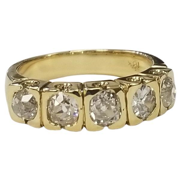 Vintage 14k Yellow Gold Old Minor Cut Diamond Set in a "Fish-tail" Wedding ring For Sale