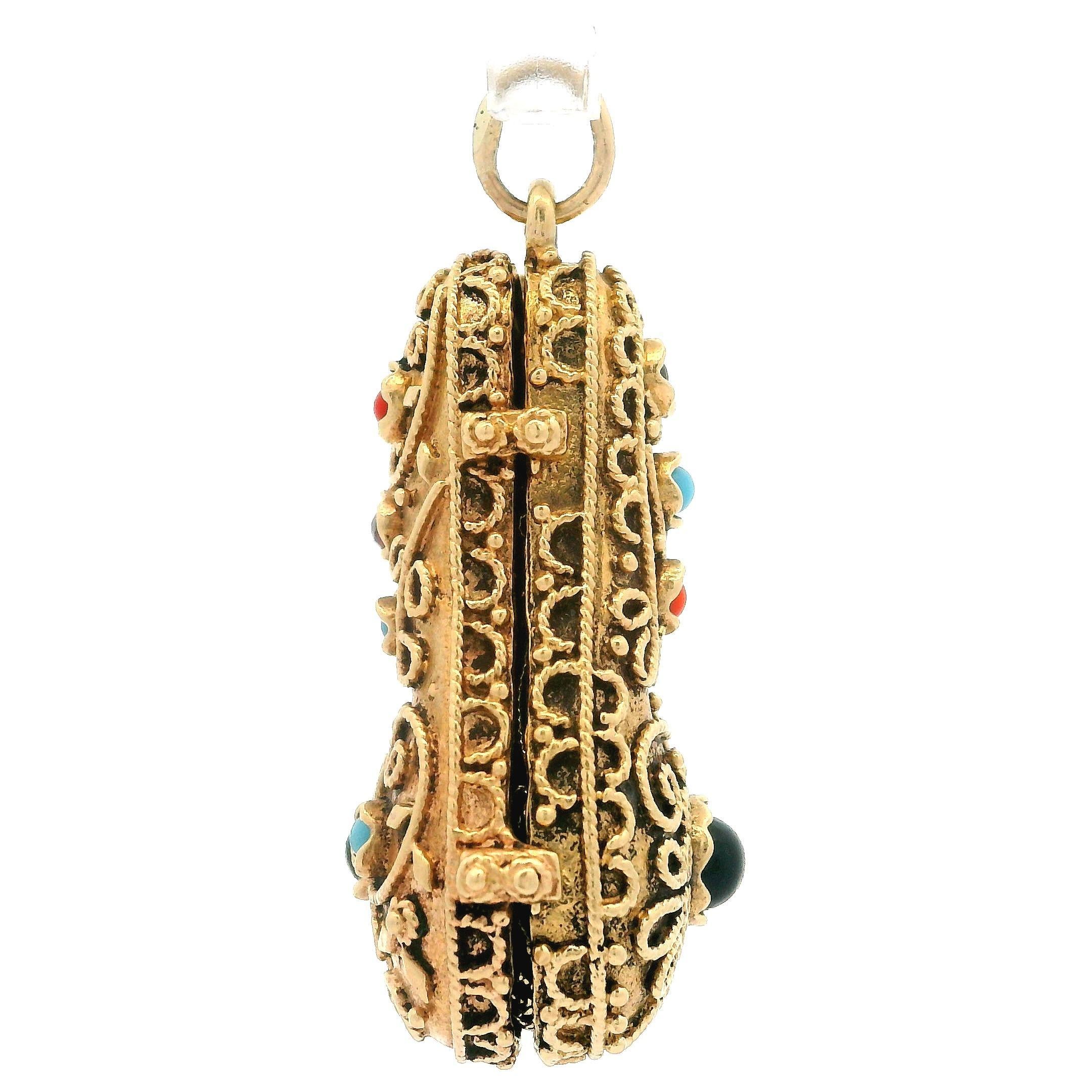 Vintage 14k Yellow Gold Open Functional Pipe w/ Case Ornate Pendant Charm For Sale 2