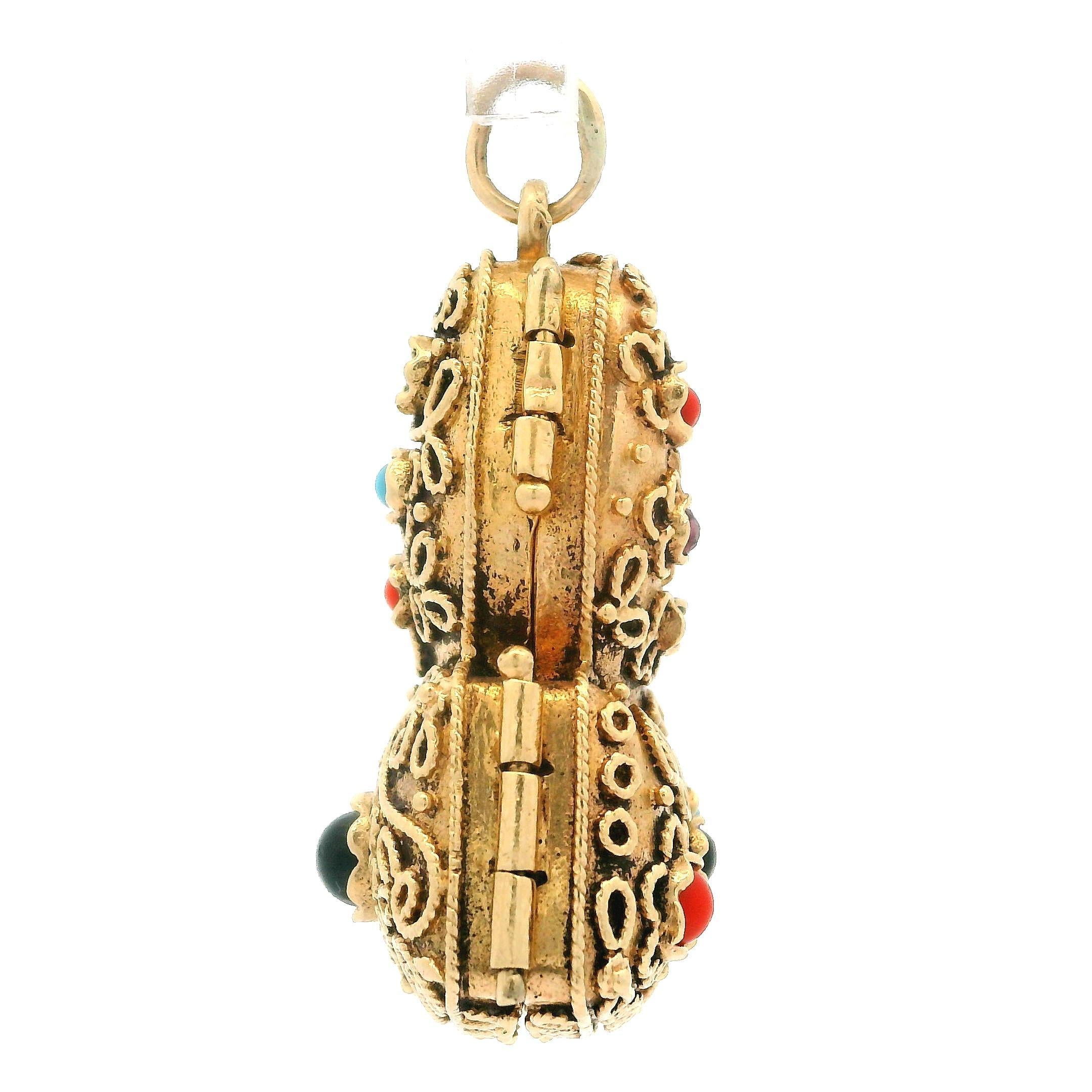 Vintage 14k Yellow Gold Open Functional Pipe w/ Case Ornate Pendant Charm For Sale 4