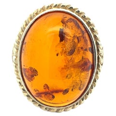 Vintage 14k Yellow Gold Oval Amber Gemstone Ring