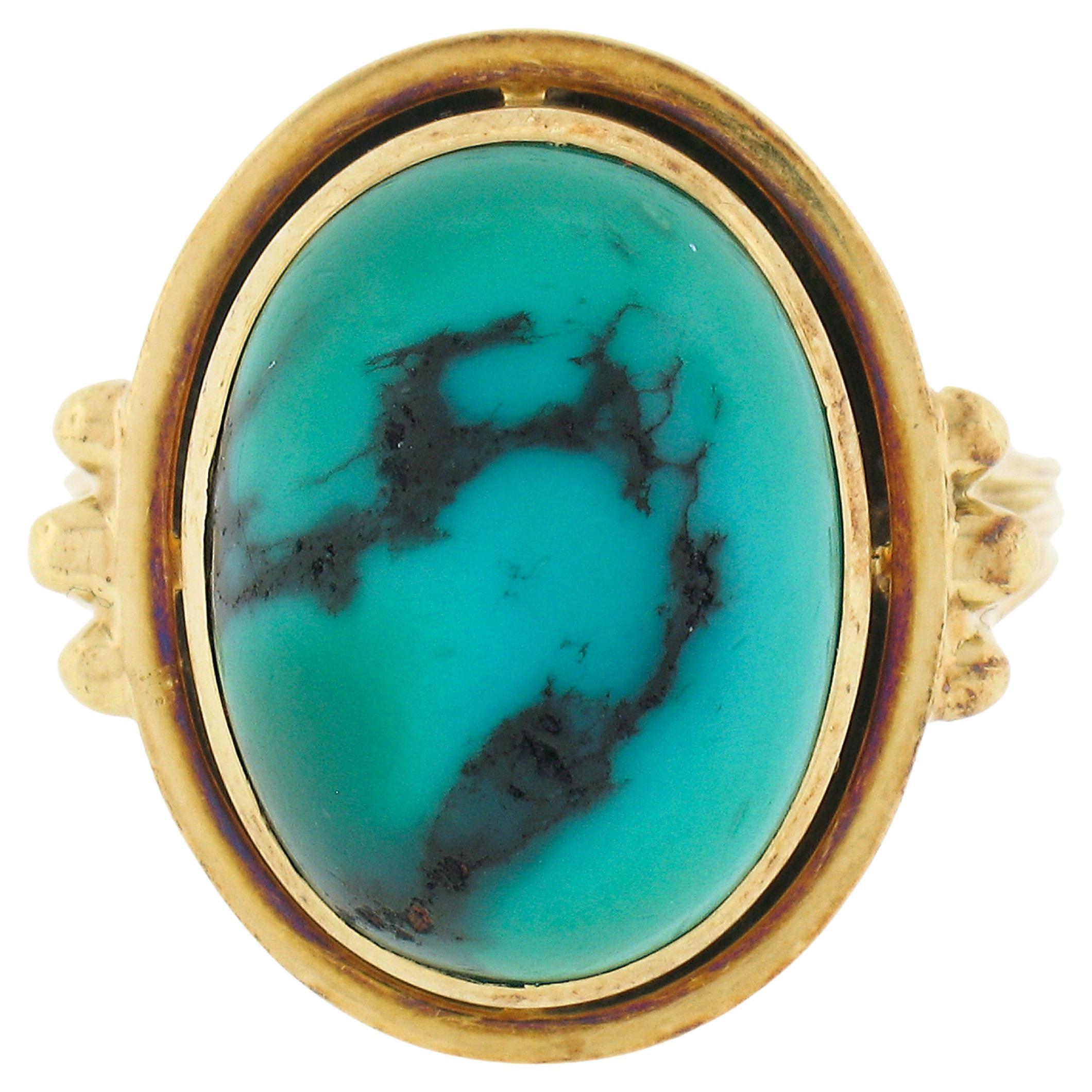 Vintage 14k Yellow Gold Oval Cabochon Bezel Set Turquoise Grooved Cocktail Ring For Sale