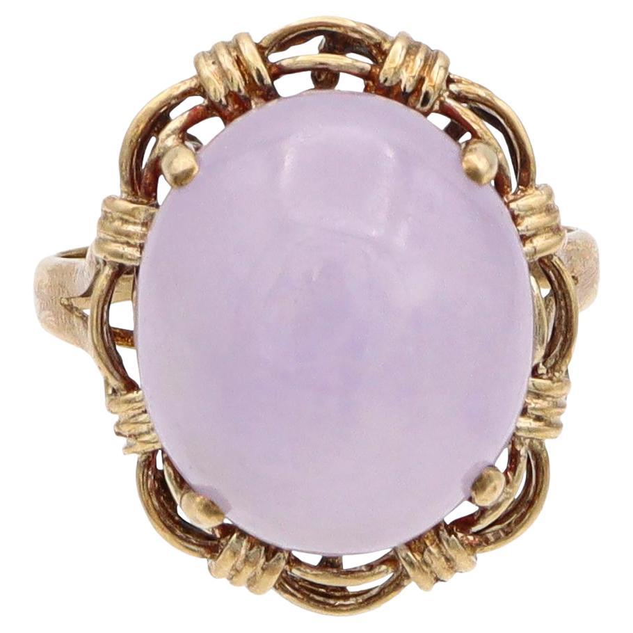 Vintage 14K Yellow Gold Oval Lavender Jade Cocktail Ring