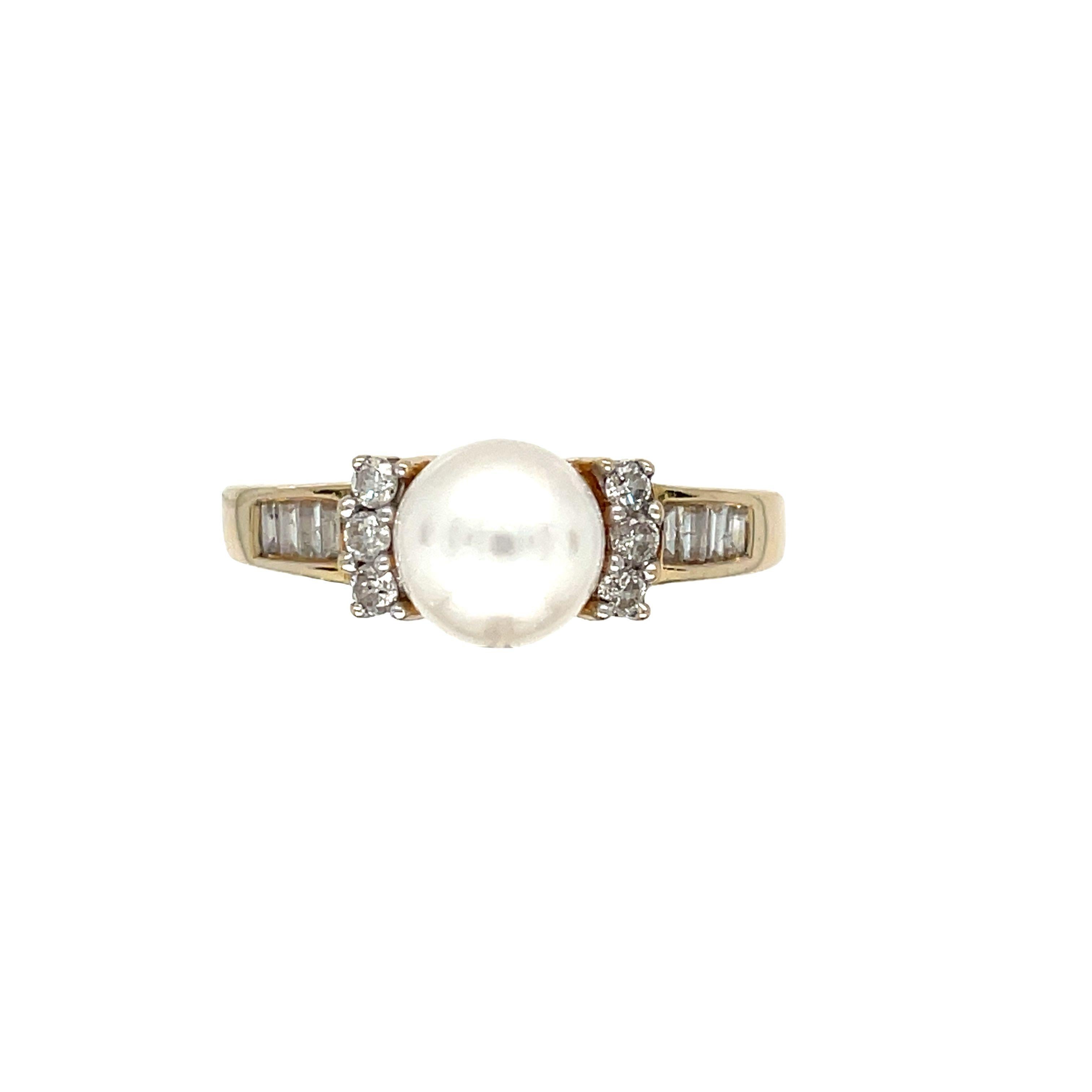 Round Cut Vintage 14k Yellow Gold Pearl and Diamond Ring For Sale