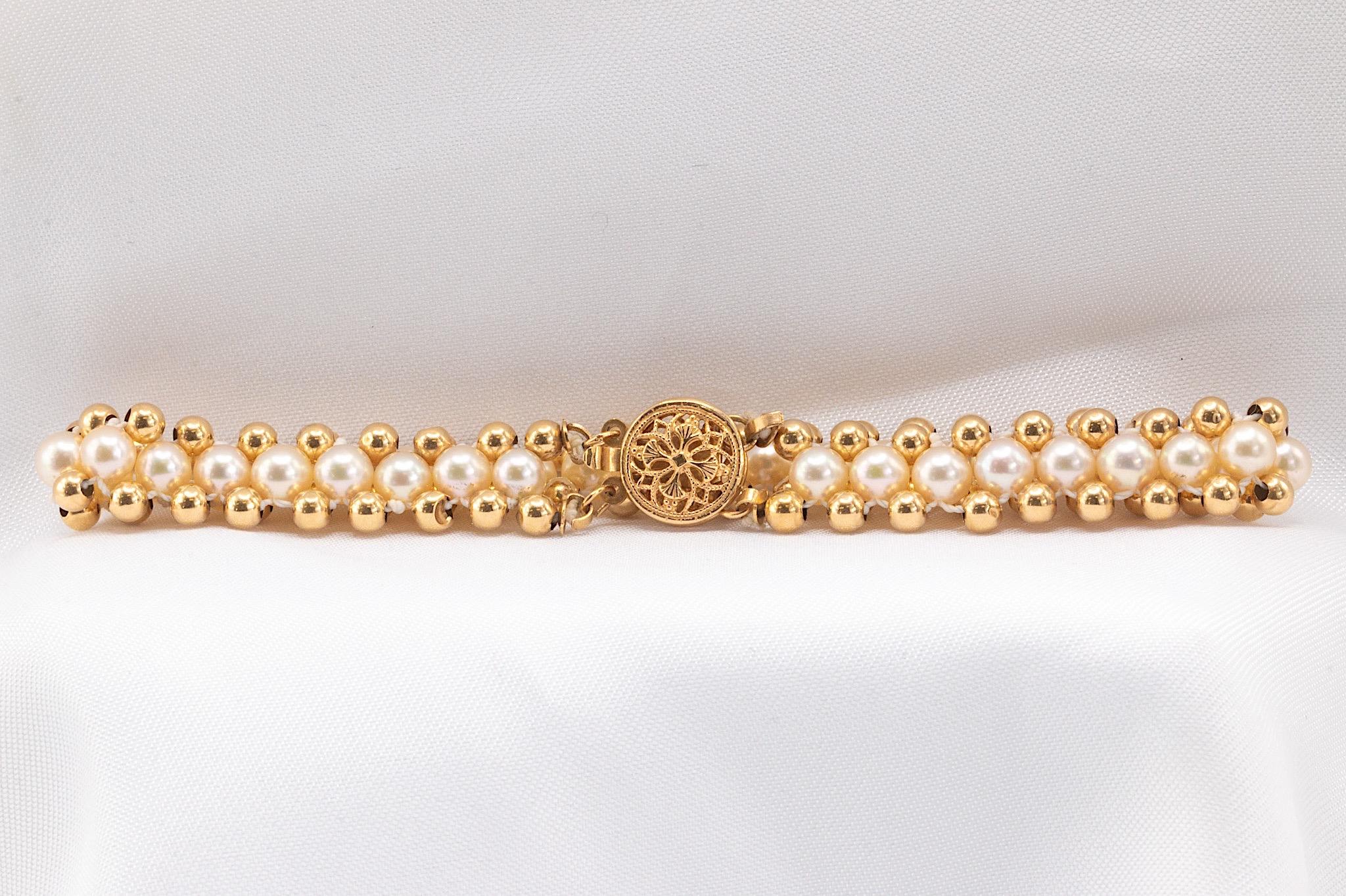 Bead Vintage 14k Yellow Gold Pearl Bracelet For Sale