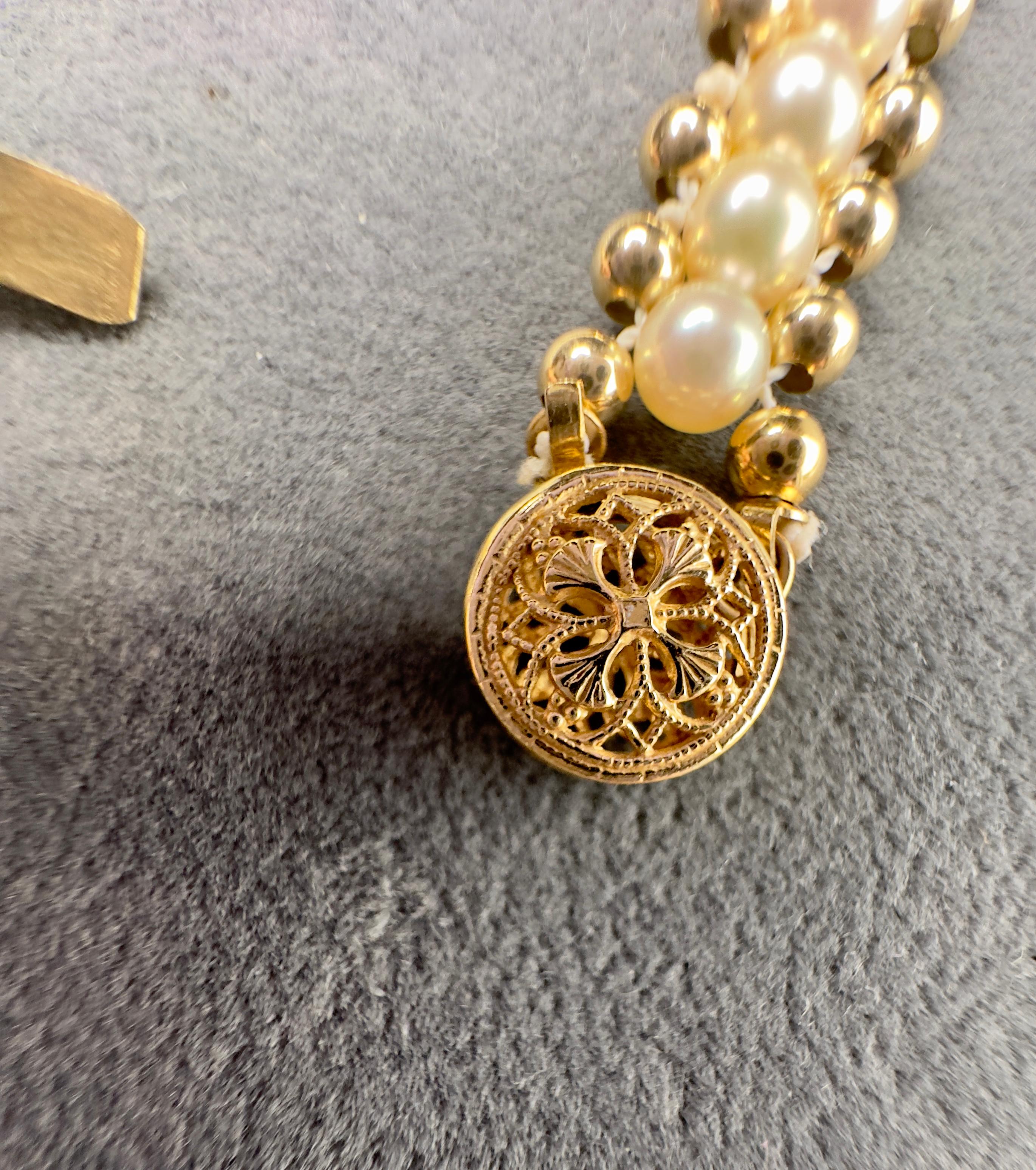Women's Vintage 14k Yellow Gold Pearl Bracelet For Sale