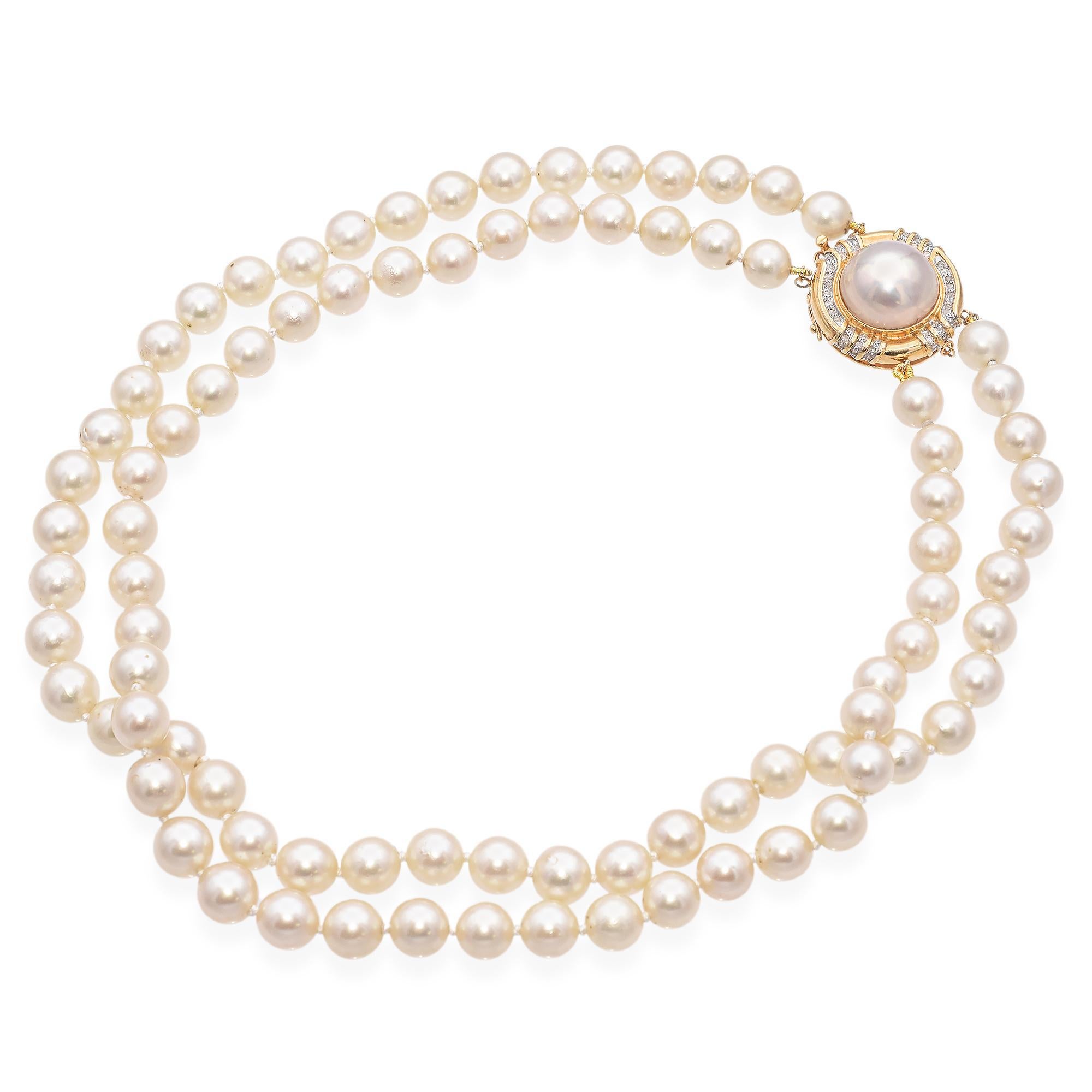 Halskette mit Verschluss aus 14 Karat Gelbgold Perle Doppelstrang Mabe Perle & Diamant (Ungeschliffen)