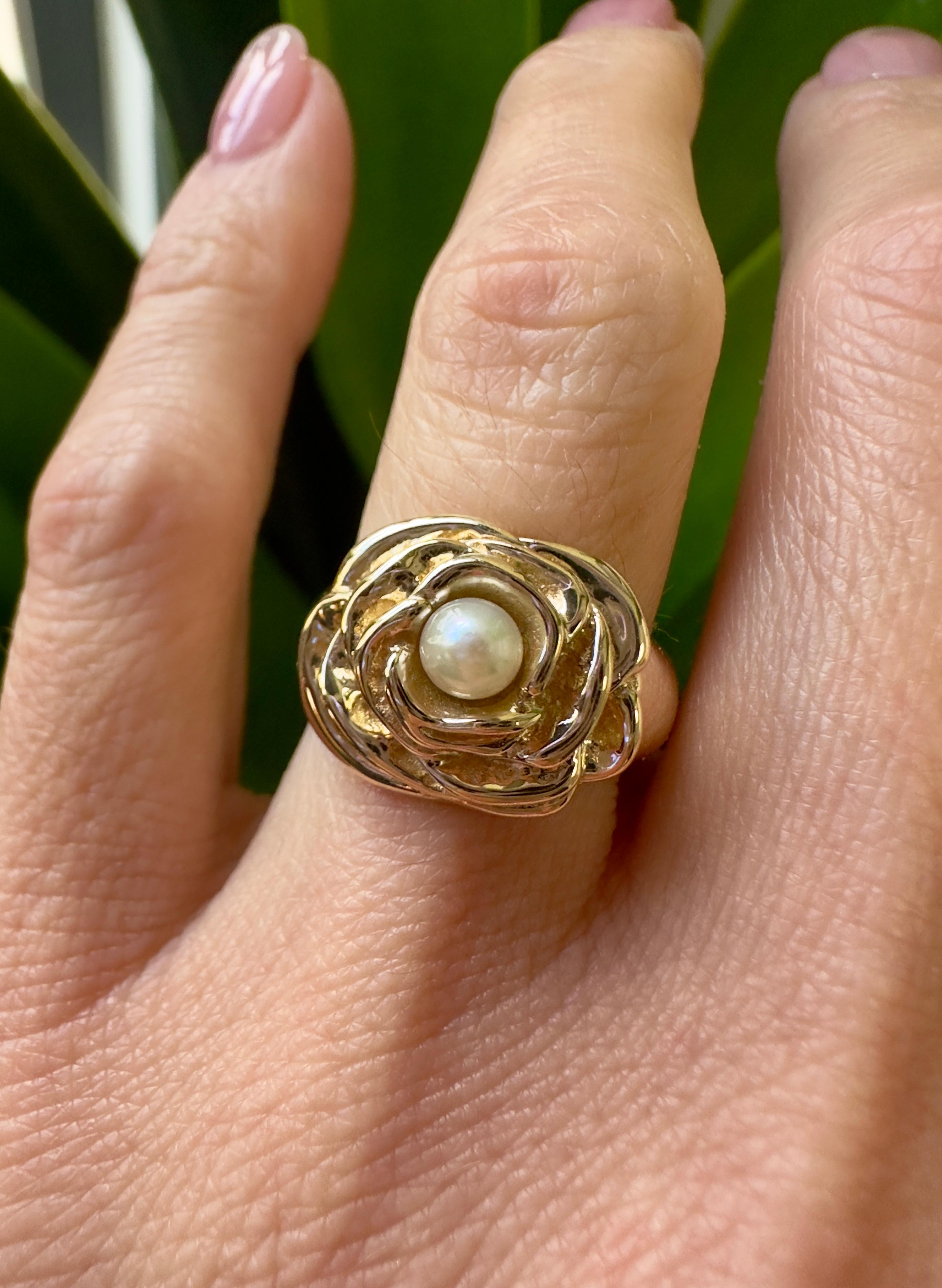 Anello con perle d'epoca in oro giallo 14k In condizioni ottime in vendita a Houston, TX