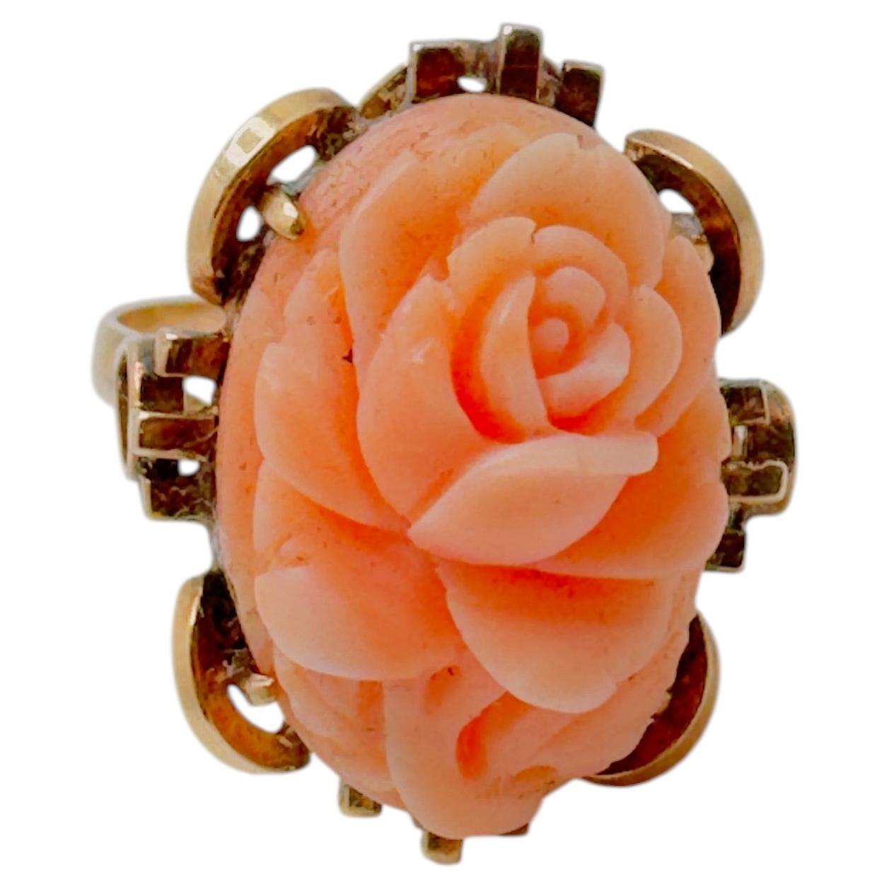 Vintage 14K Yellow Gold Pink Coral Flower Design Ring